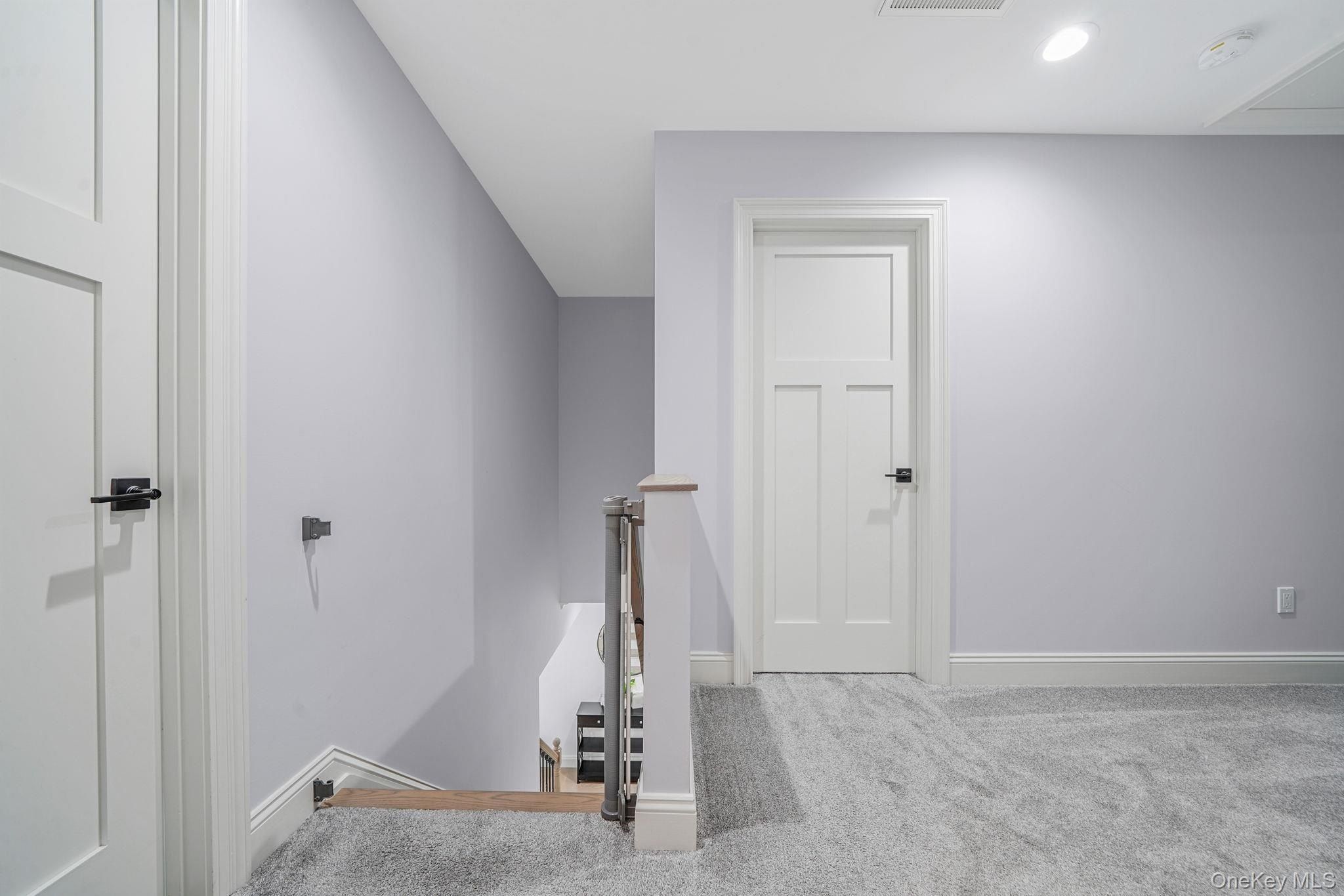 120 4Th Street. Saint James, NY 11780