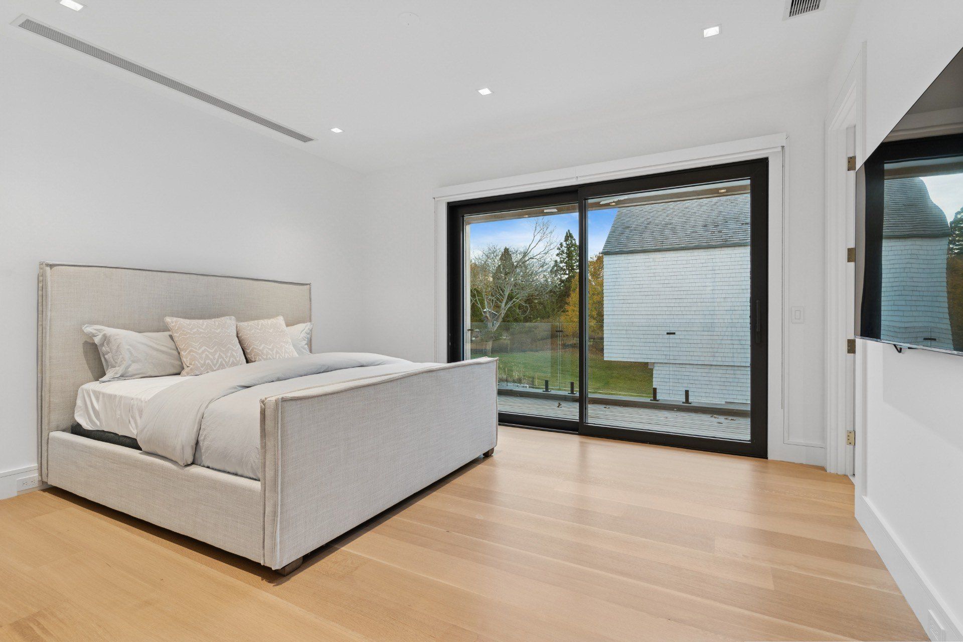 1 Judson Lane. East Hampton, NY 11937