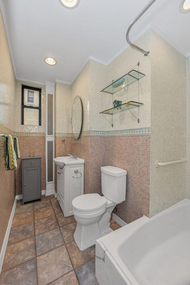 46 West 95Th Street. New York, NY 10025