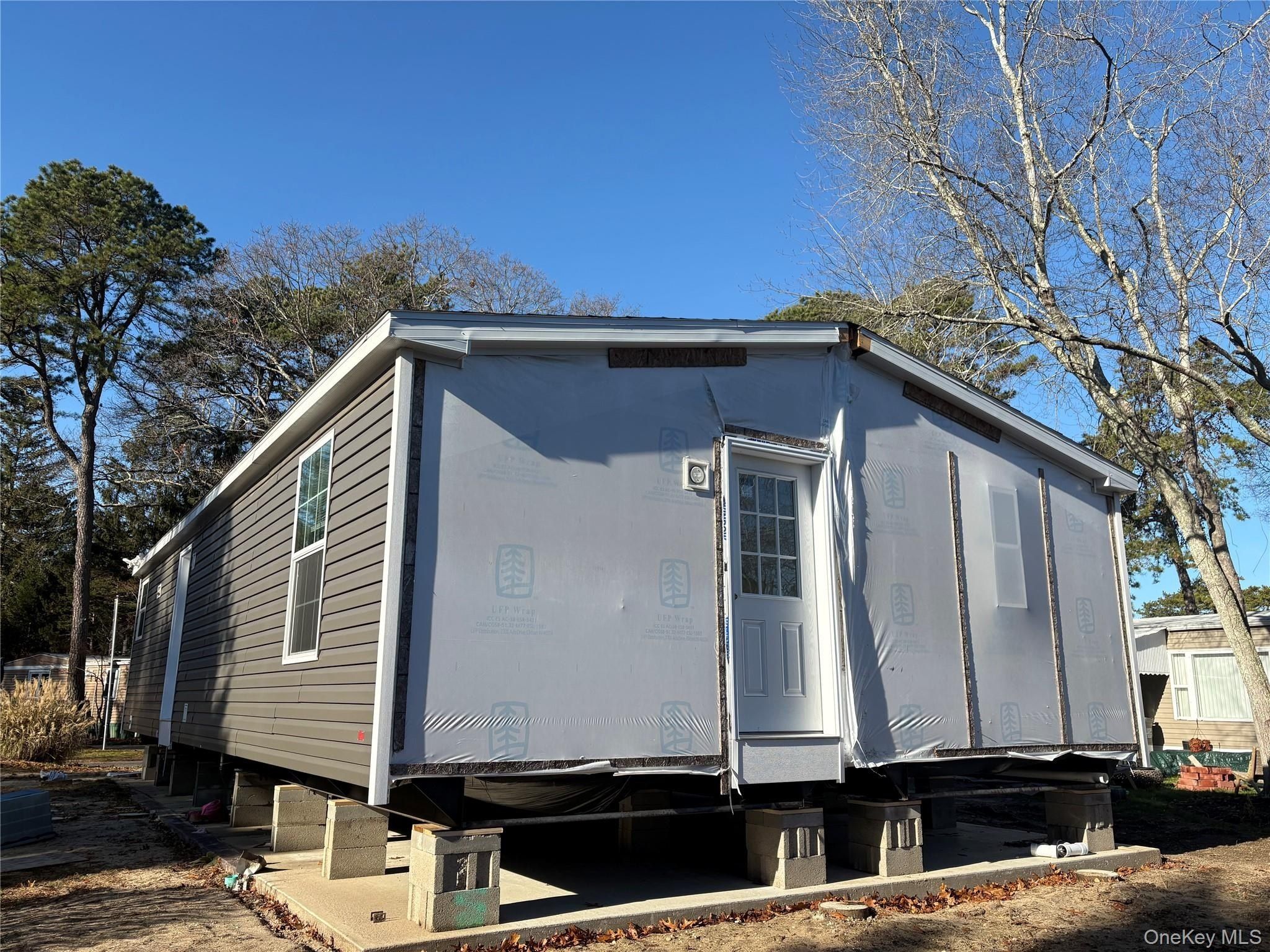 525 57 Riverleigh Avenue Unit 57. Riverhead, NY 11901