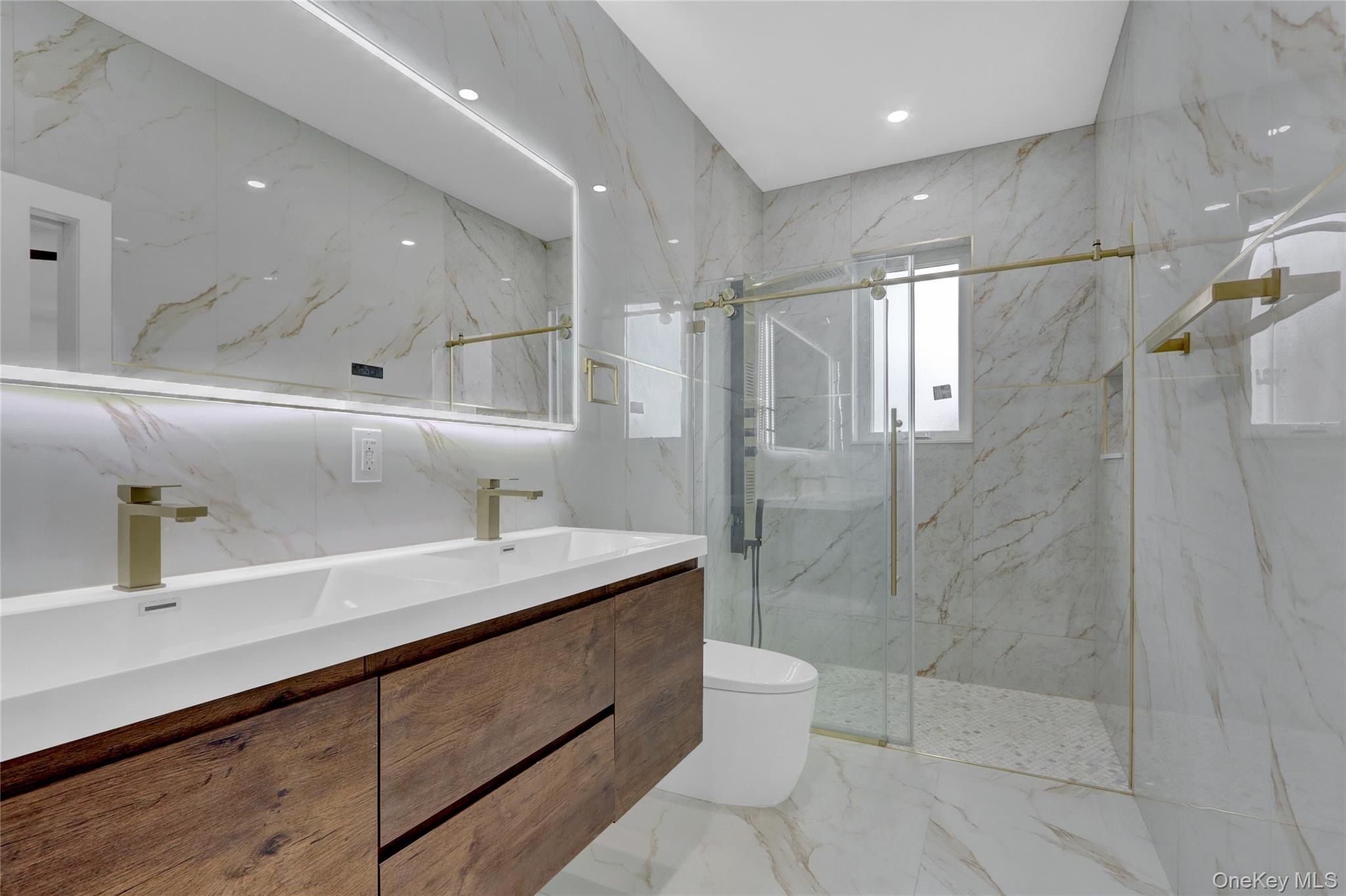 1 Gleaner Lane. Levittown, NY 11756