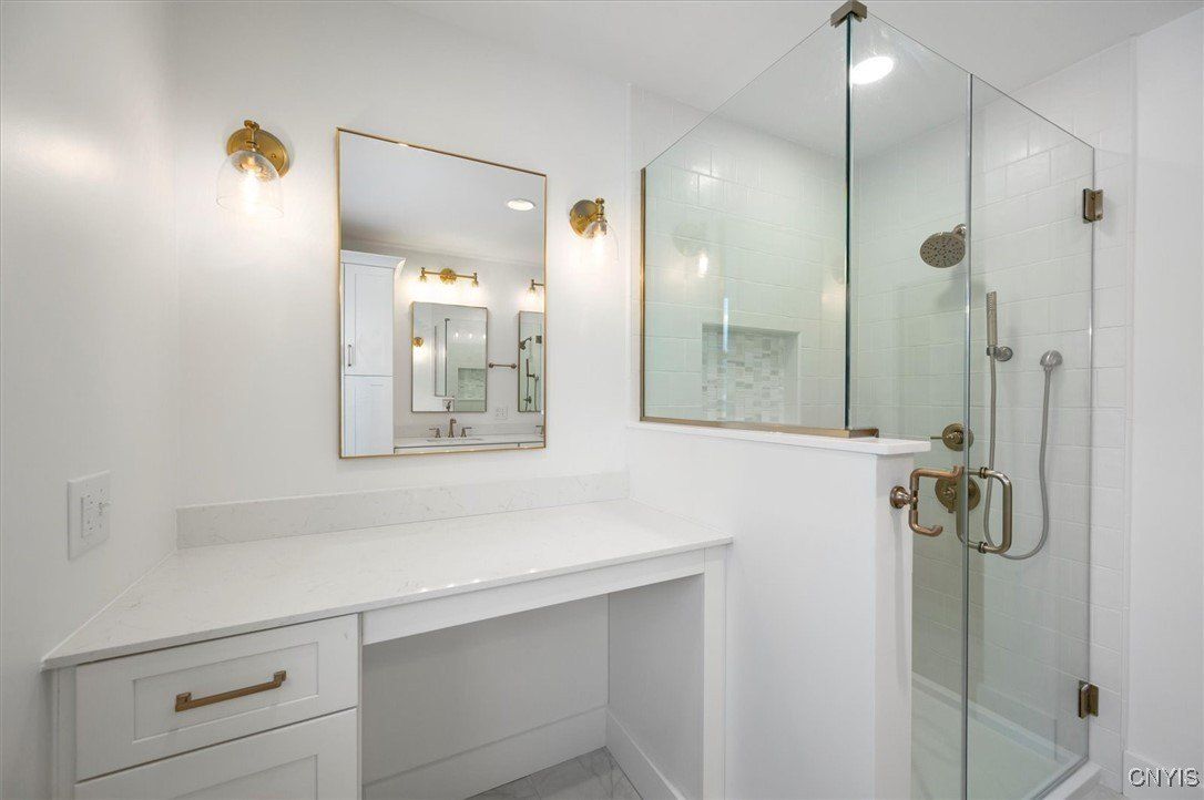 103 Stonebrooke Drive. Marcy, NY 13403