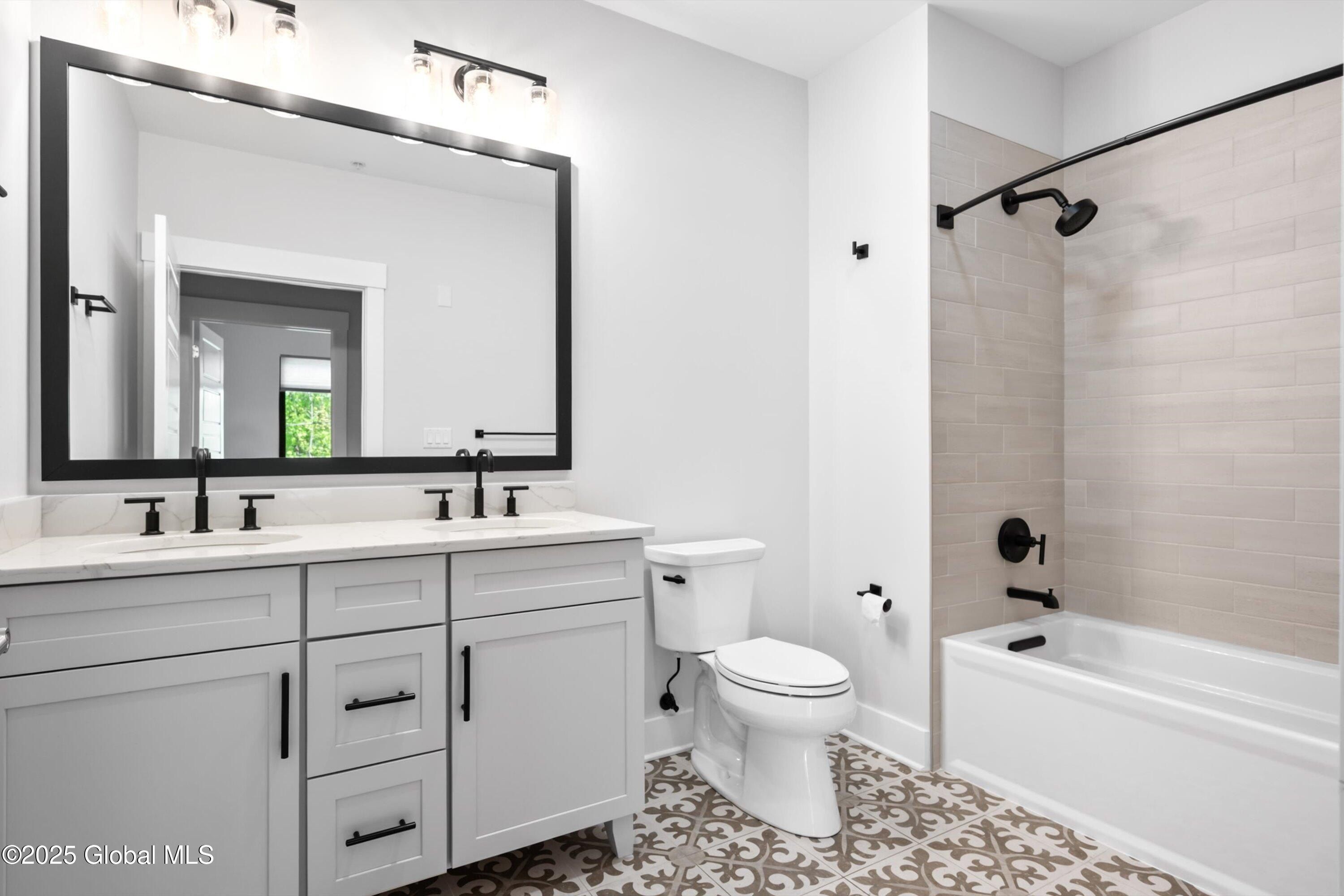 116 West Avenue Unit 309. Saratoga Springs, NY 12866