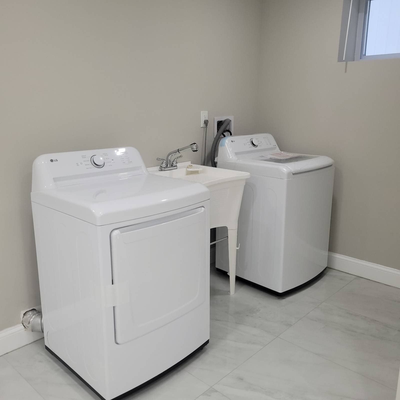 Gateway Blvd And New Haven. Far Rockaway, NY 11691