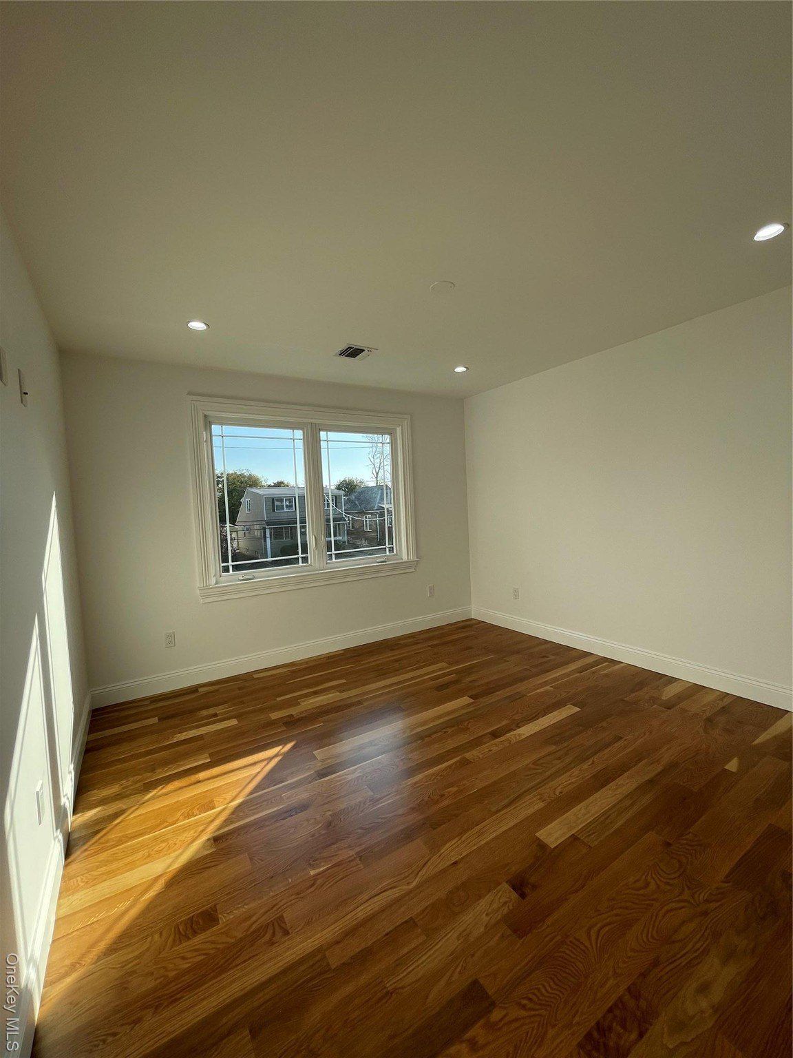 582 Gaynor Place. West Hempstead, NY 11552