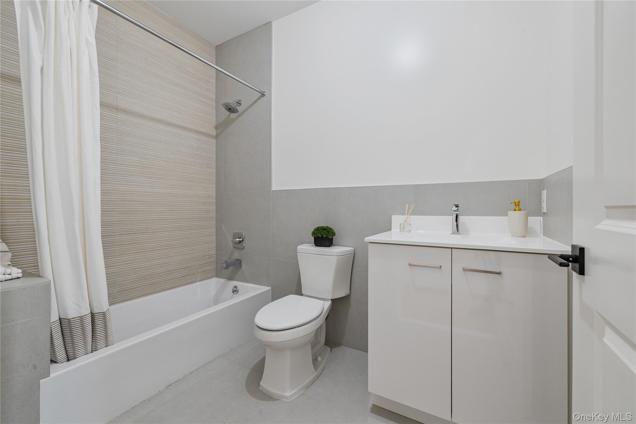 17 Union Road Unit 110. Spring Valley, NY 10977