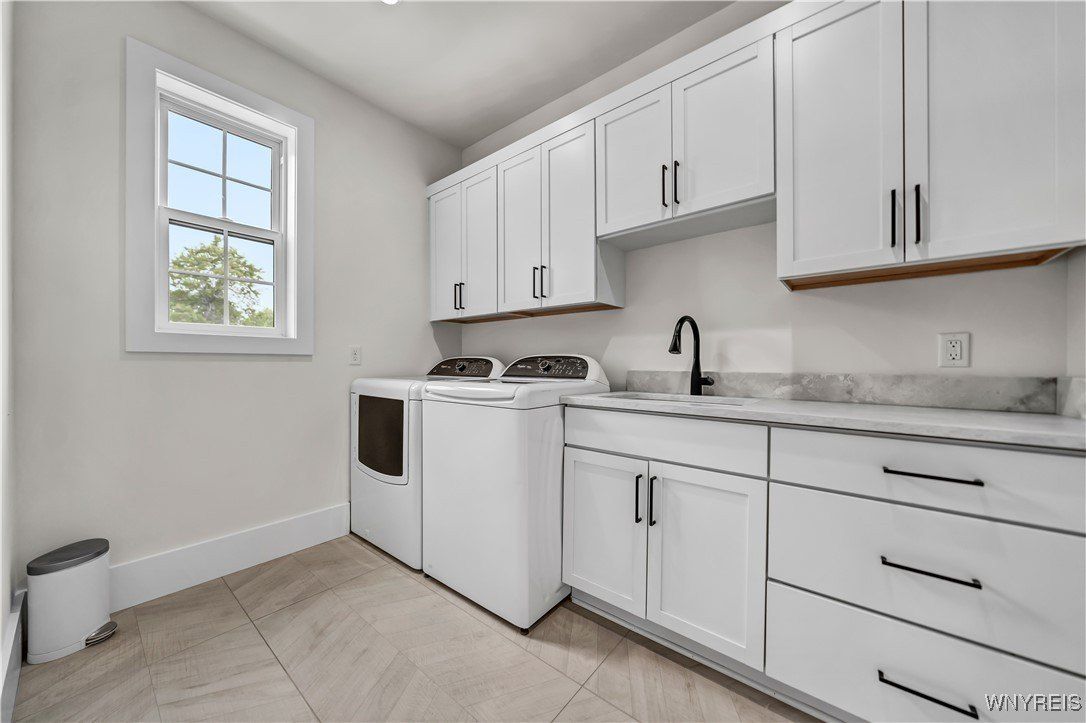 4480 Boncrest W. Clarence, NY 14031