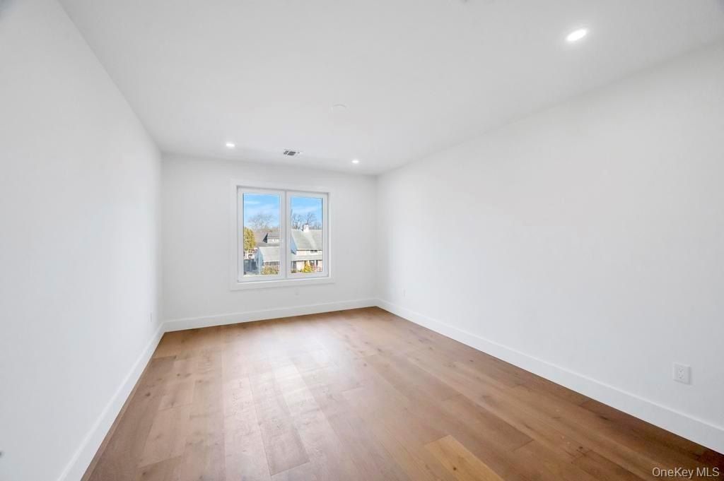 126 Rim Lane. Hicksville, NY 11801