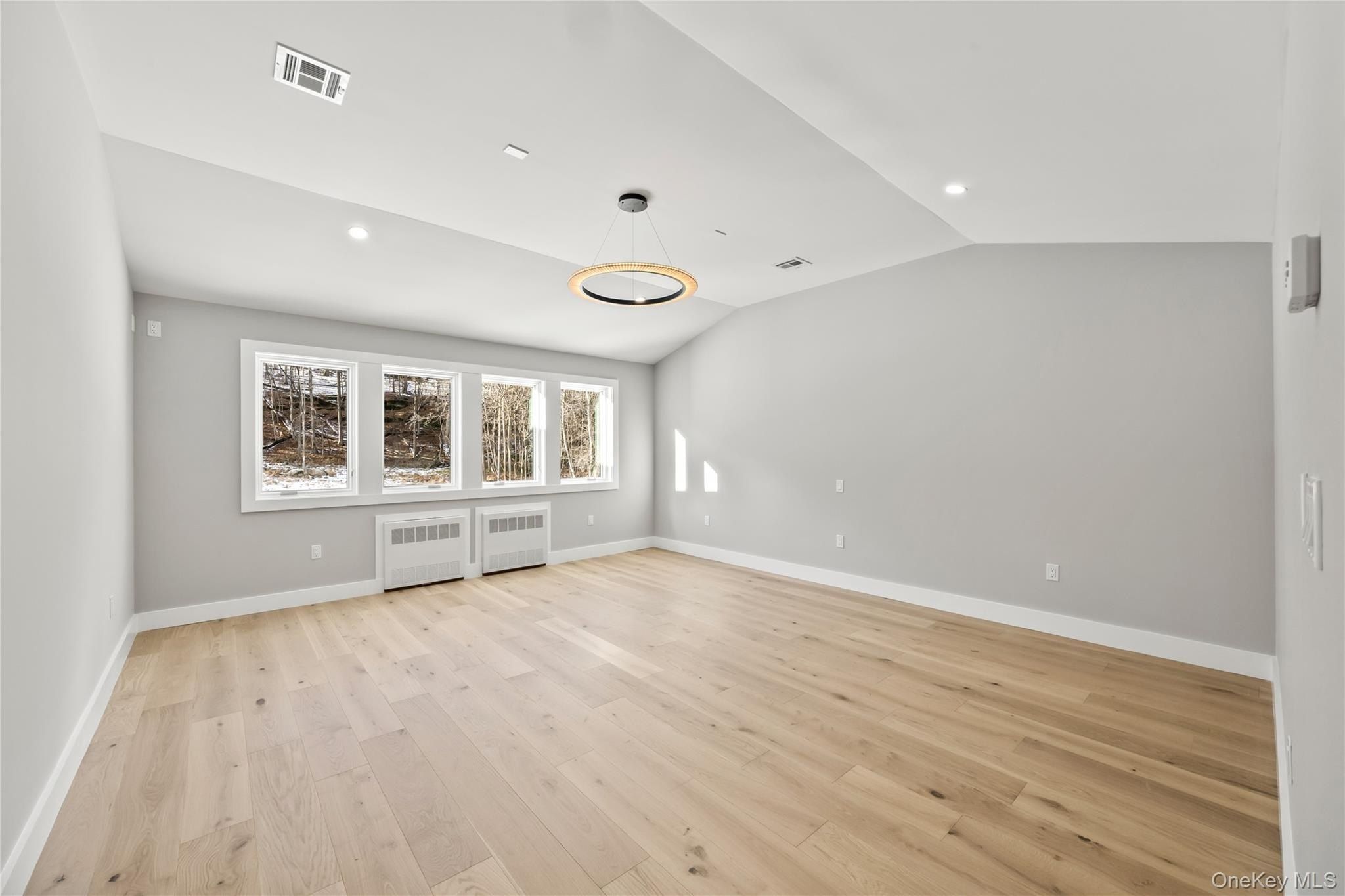 6 Argo Lane. Spring Valley, NY 10977