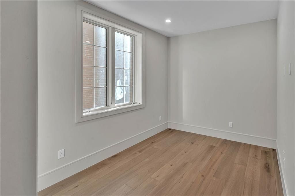 372 92Nd Street. Brooklyn, NY 11209