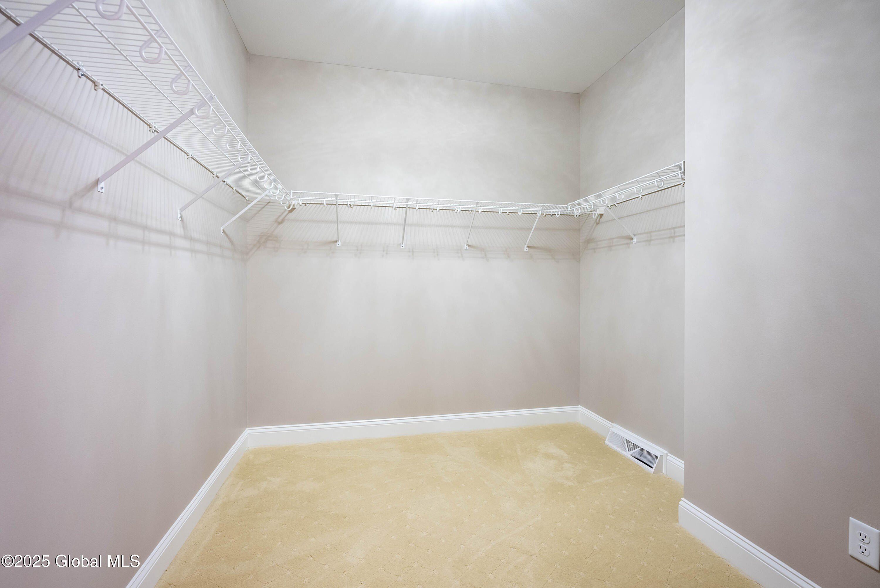 6 Royal Court. Cohoes, NY 12047