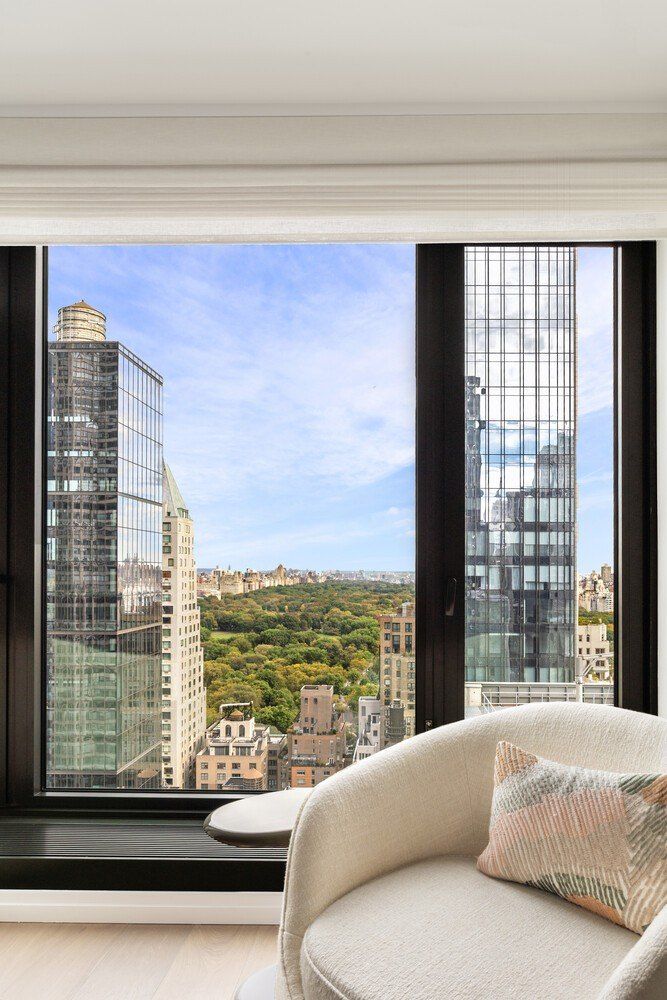 111 West 56Th Street. New York, NY 10019