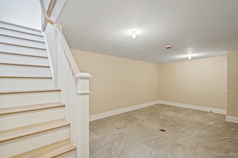 89 Mill River Road. Upper Brookville, NY 11771