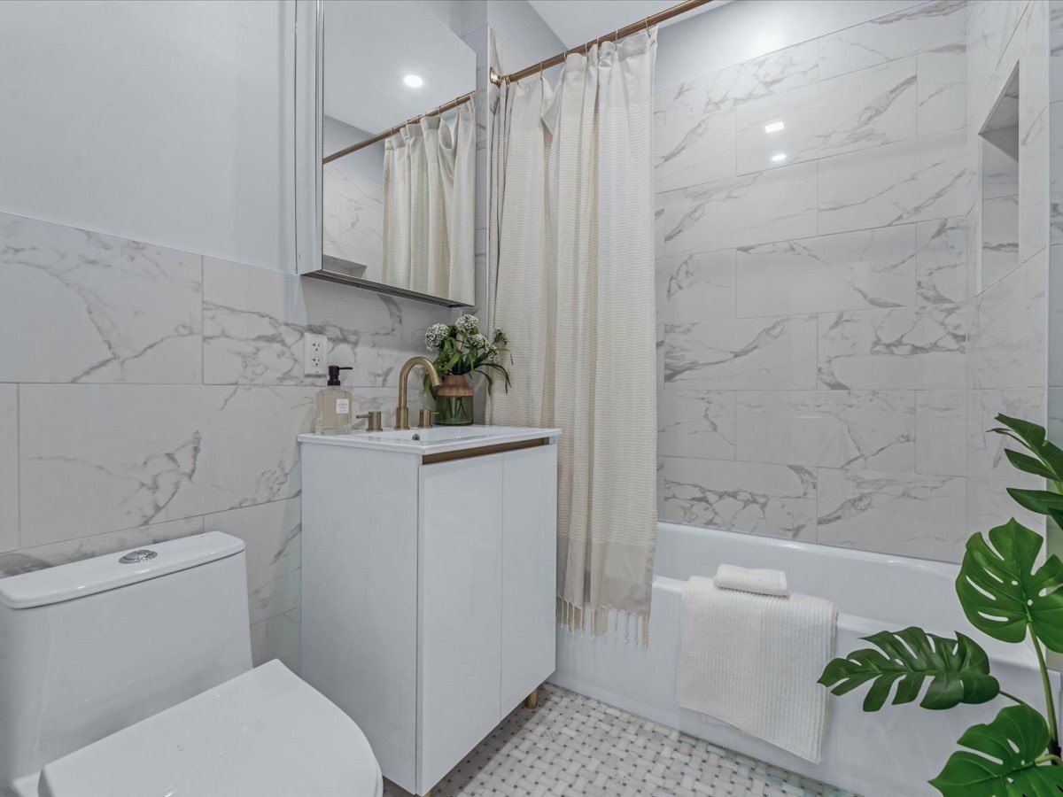 3 Schenck Court. Brooklyn, NY 11207