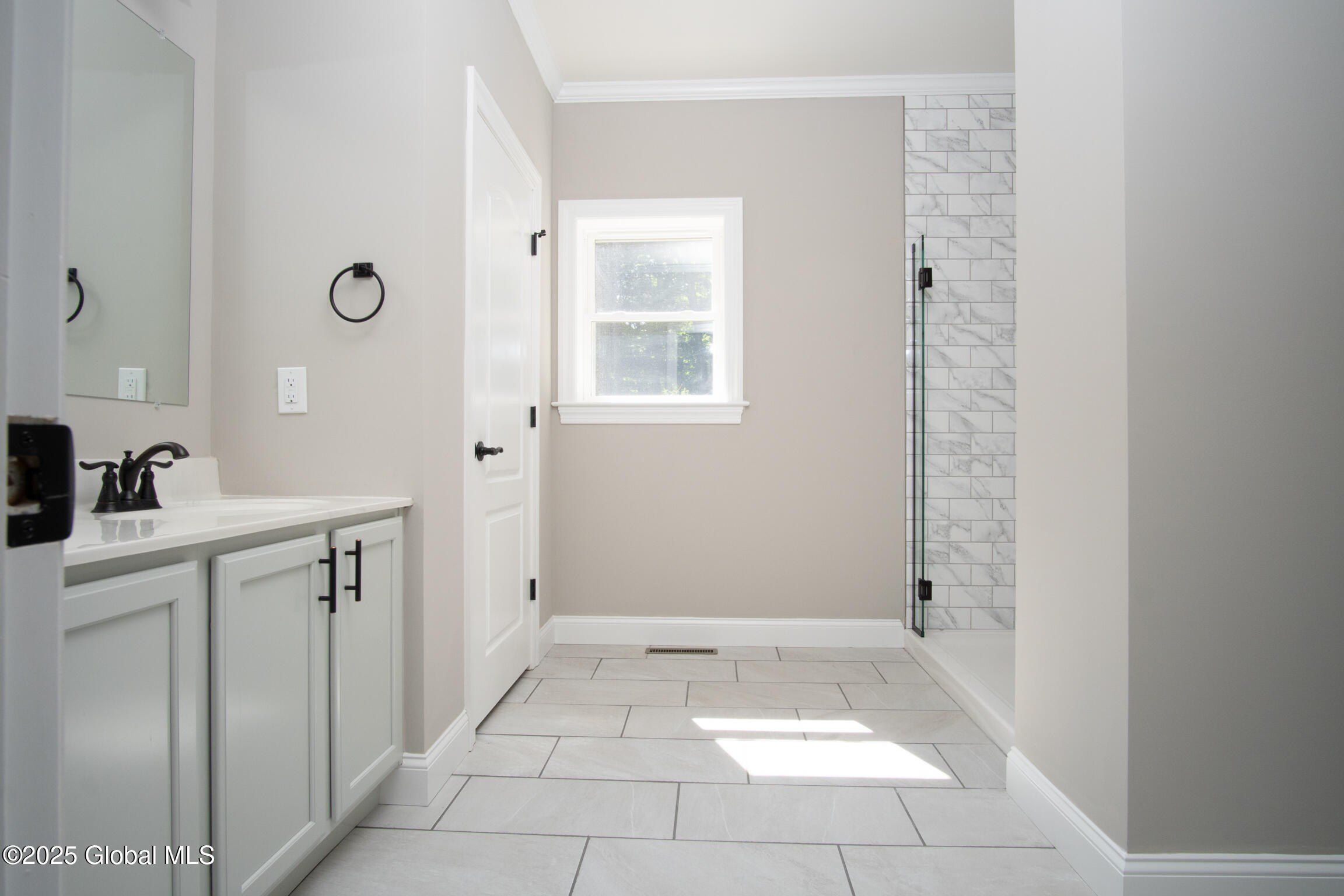 18 Killington Lane. Johnstown, NY 12095