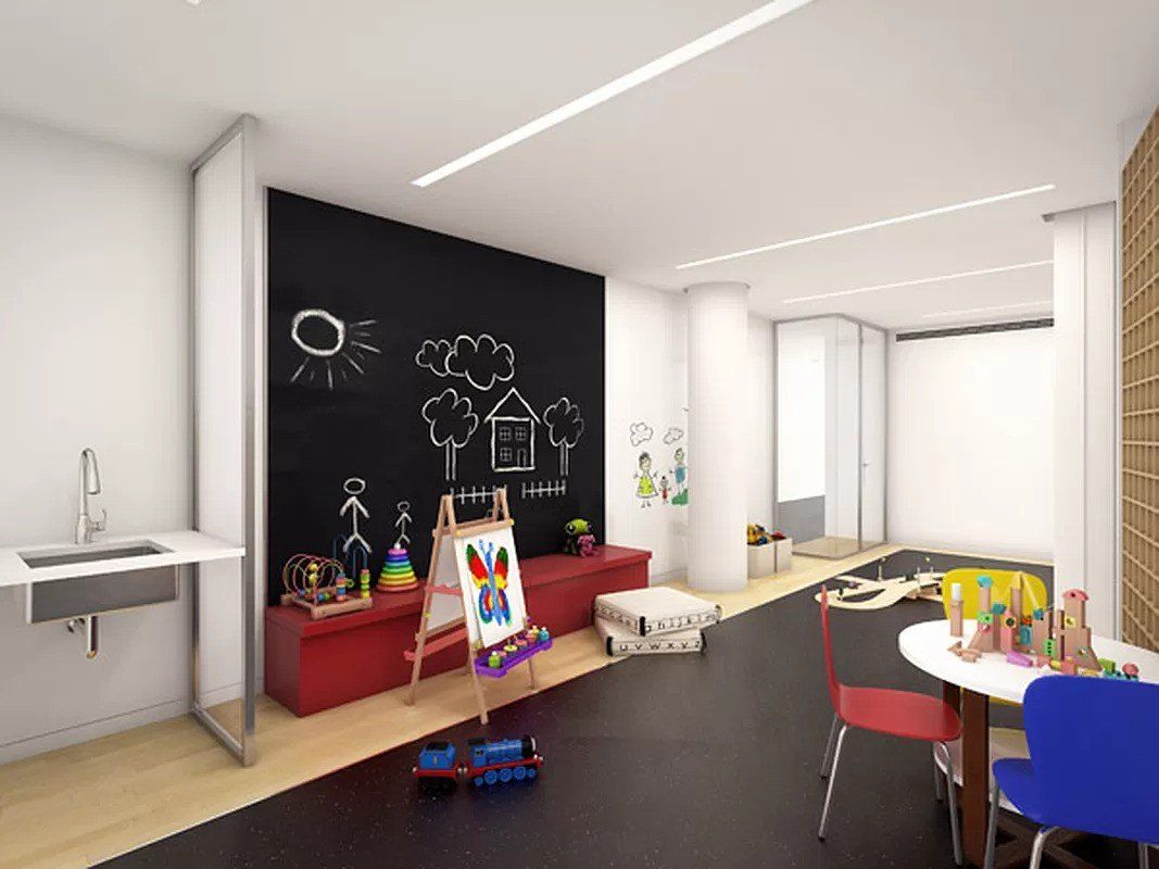 737 Park Avenue. New York, NY 10021