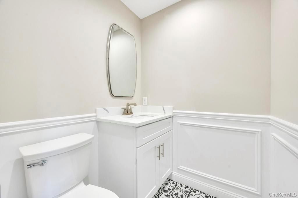 42 Volta Drive. Deer Park, NY 11729