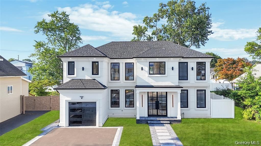 Schoolhouse Road. Levittown, NY 11756