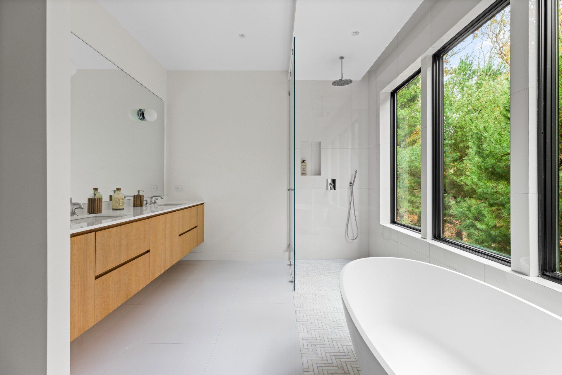 140 Fresh Pond Road. East Hampton, NY 11937