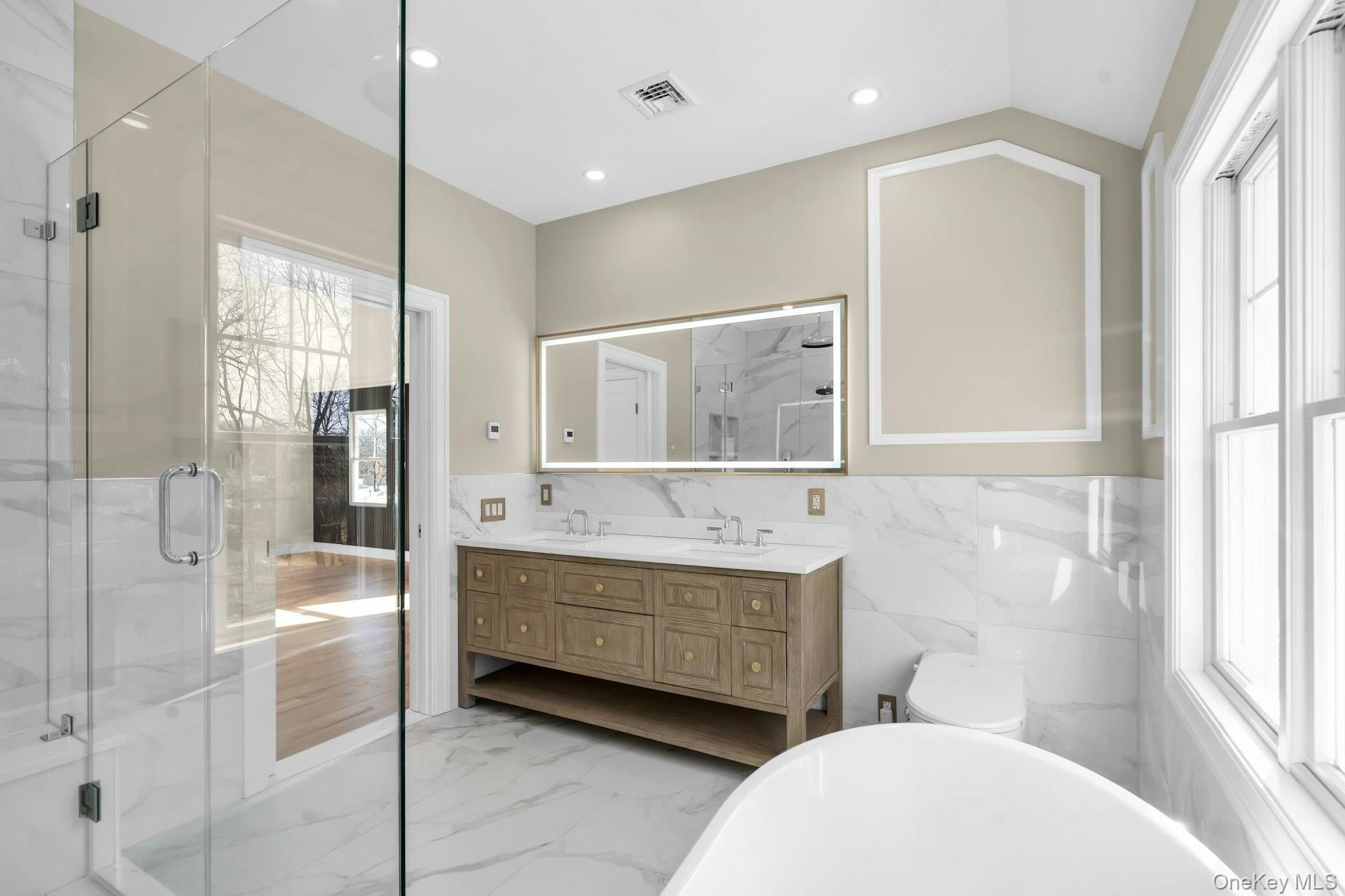 3 Carmine Court. Commack, NY 11725