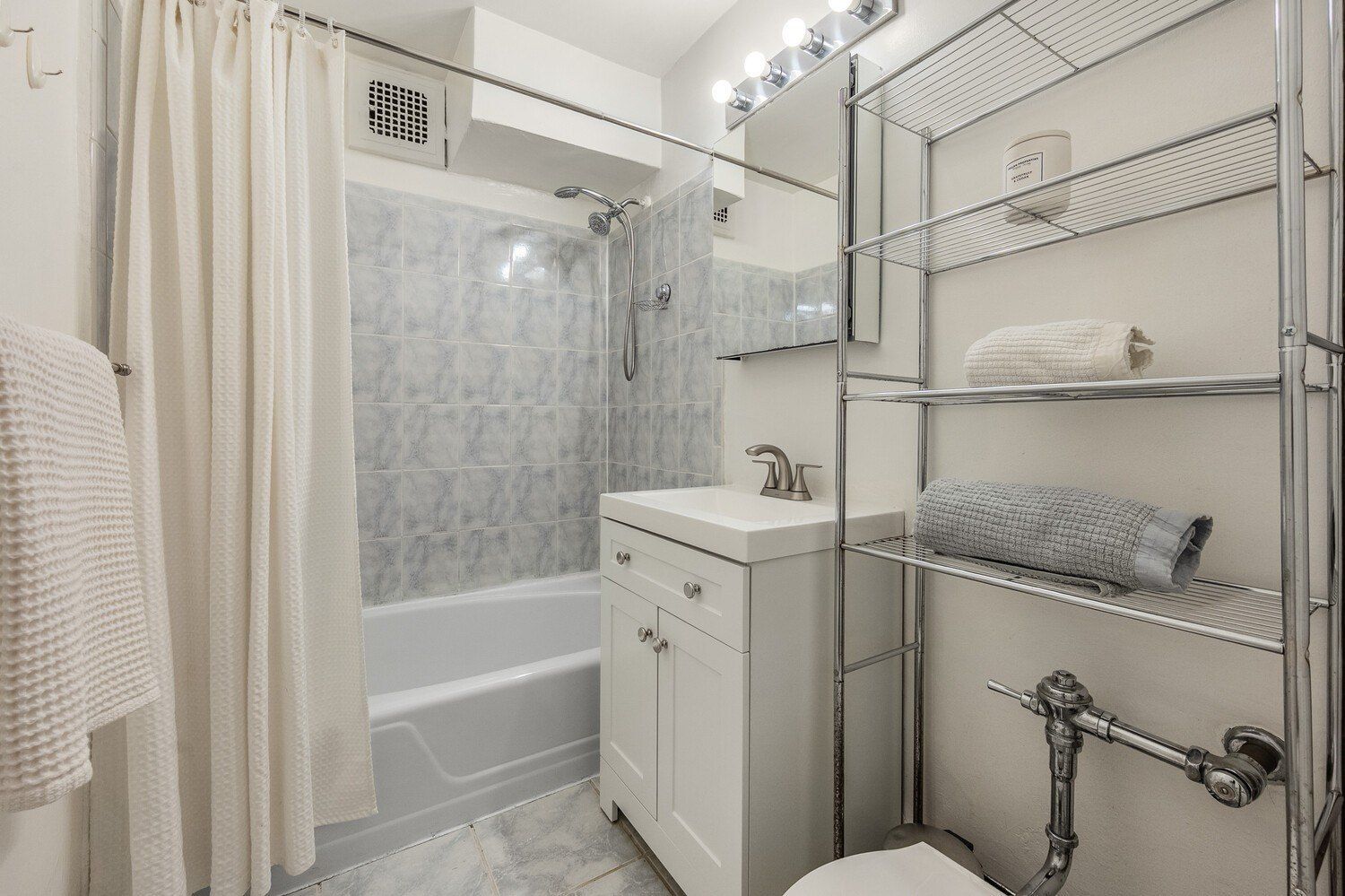 Argyle Road. Brooklyn, NY 11218