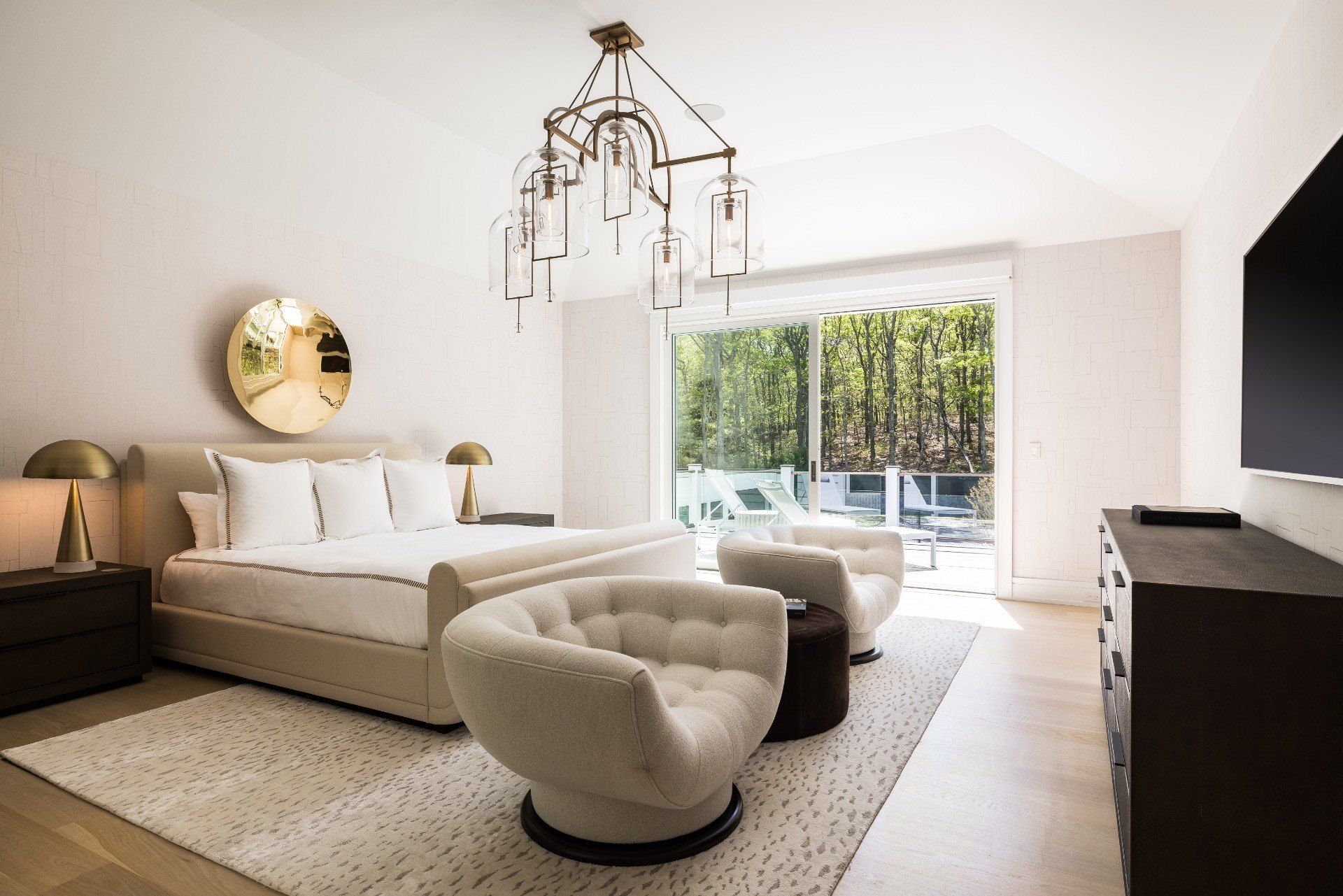 1552 Deerfield Road. Water Mill, NY 11976