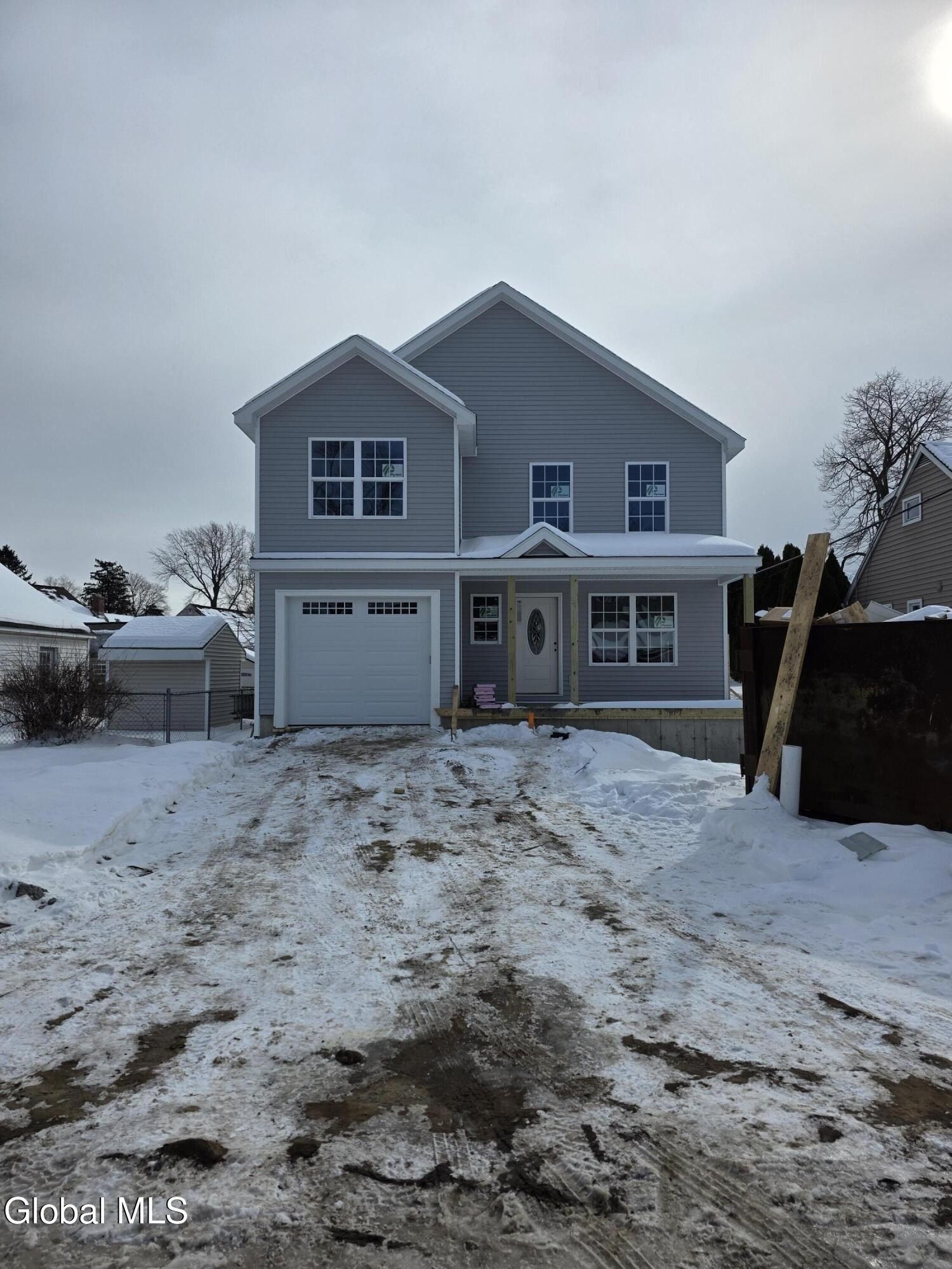 2104 Pinelawn Avenue. Schenectady, NY 12306