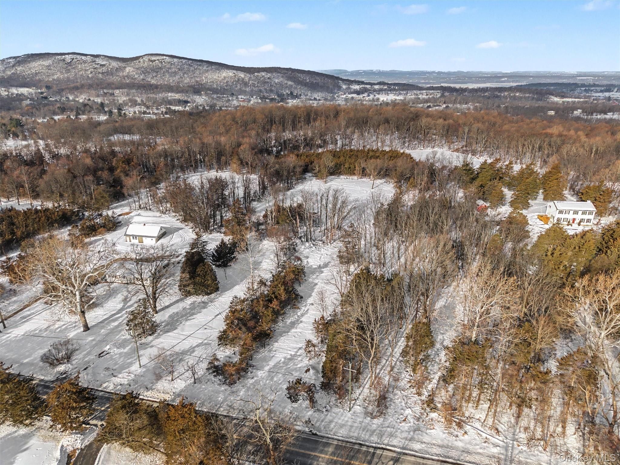 493 Union Corners Road. Florida, NY 10921