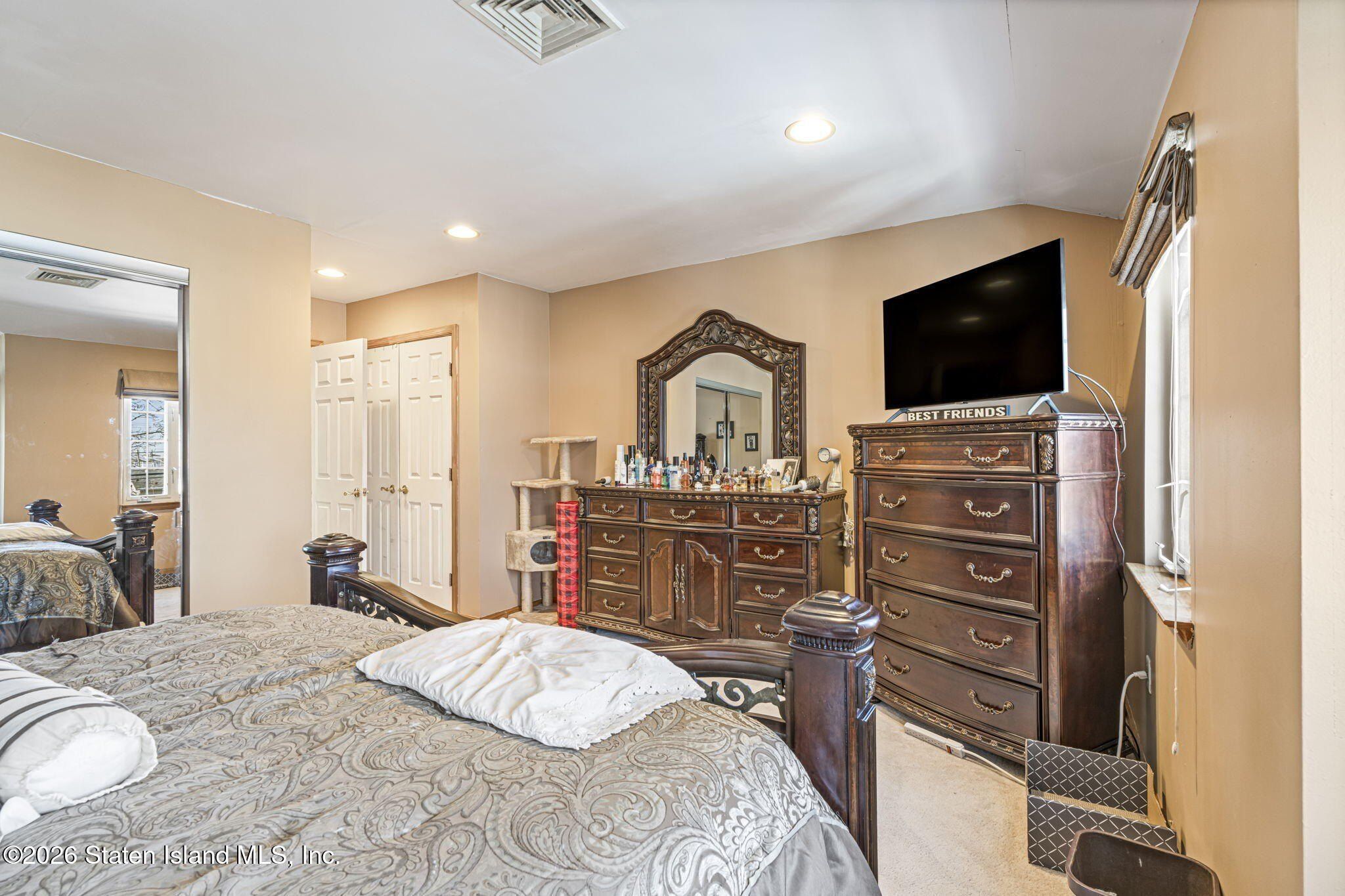 53 Weed Avenue. Staten Island, NY 10306