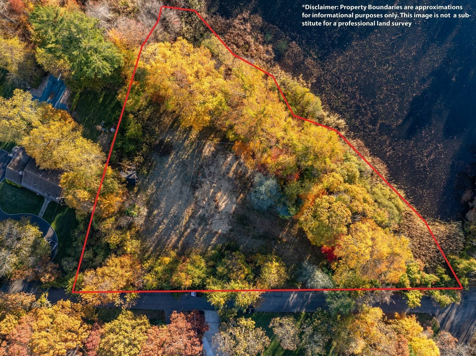 81 Old Broadway Ave. Sayville, NY 11782