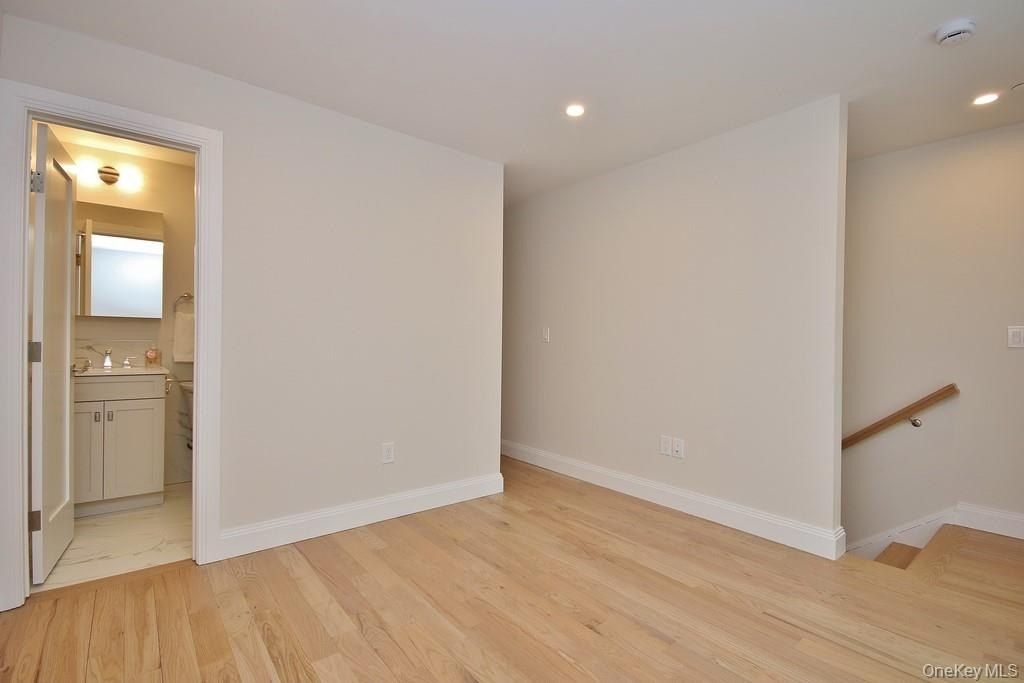 32 Andrews Lane. Sleepy Hollow, NY 10591