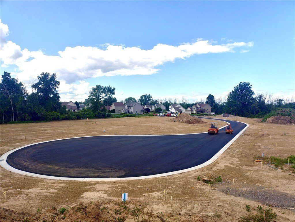 250 Bronze Leaf Trail. Rochester, NY 14612