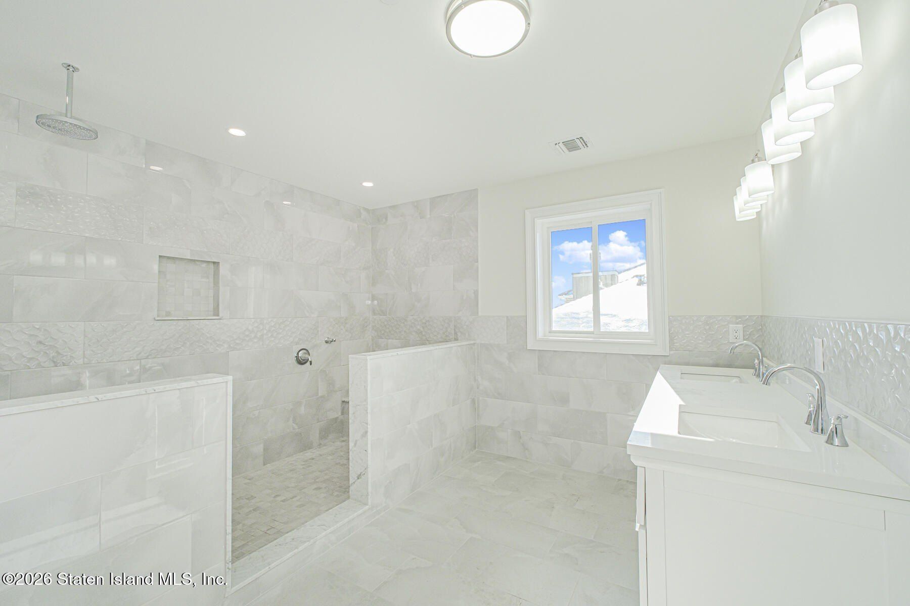 435 Brighton Street. Staten Island, NY 10307