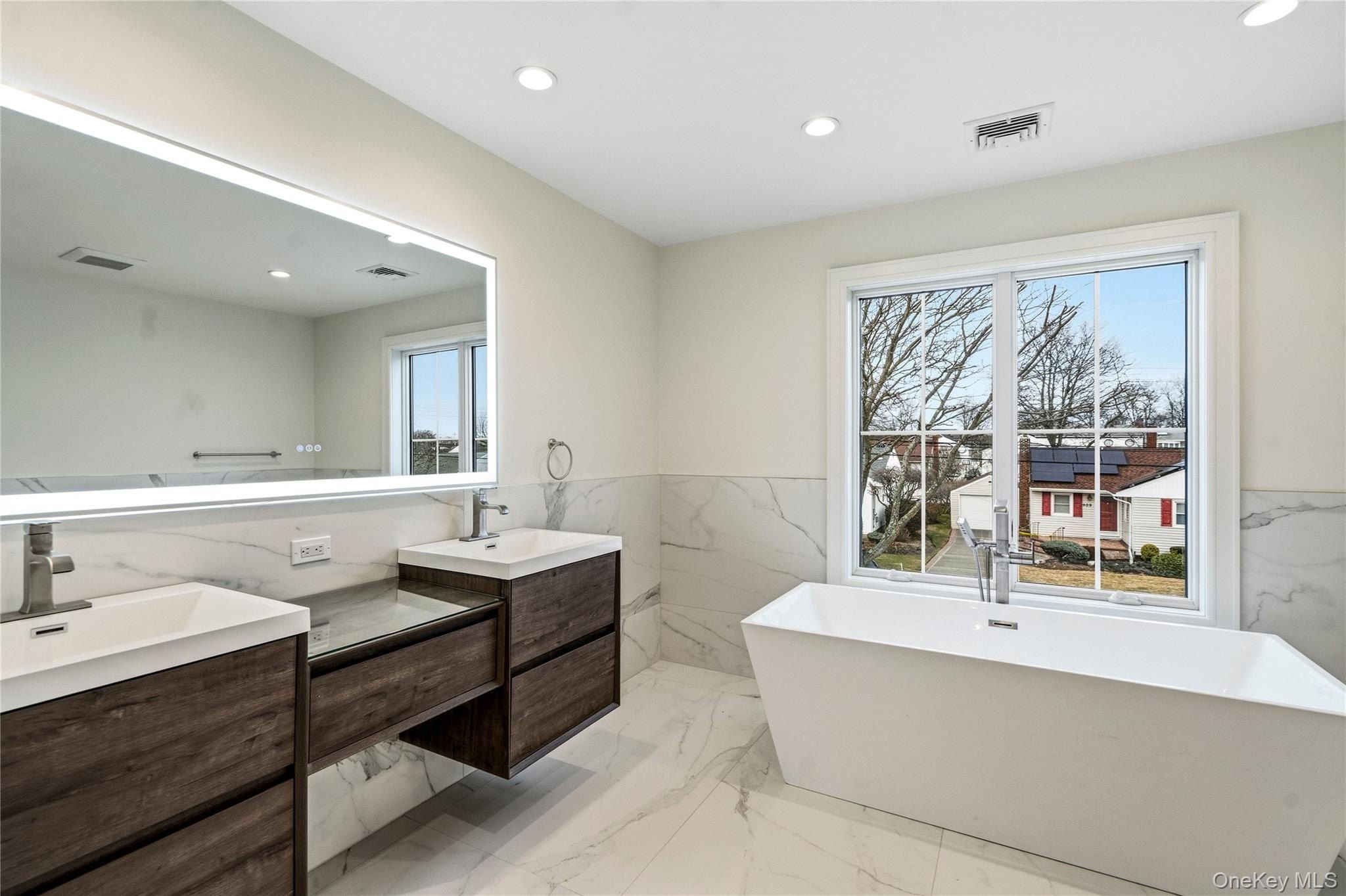 908 Maple Lane. East Meadow, NY 11554