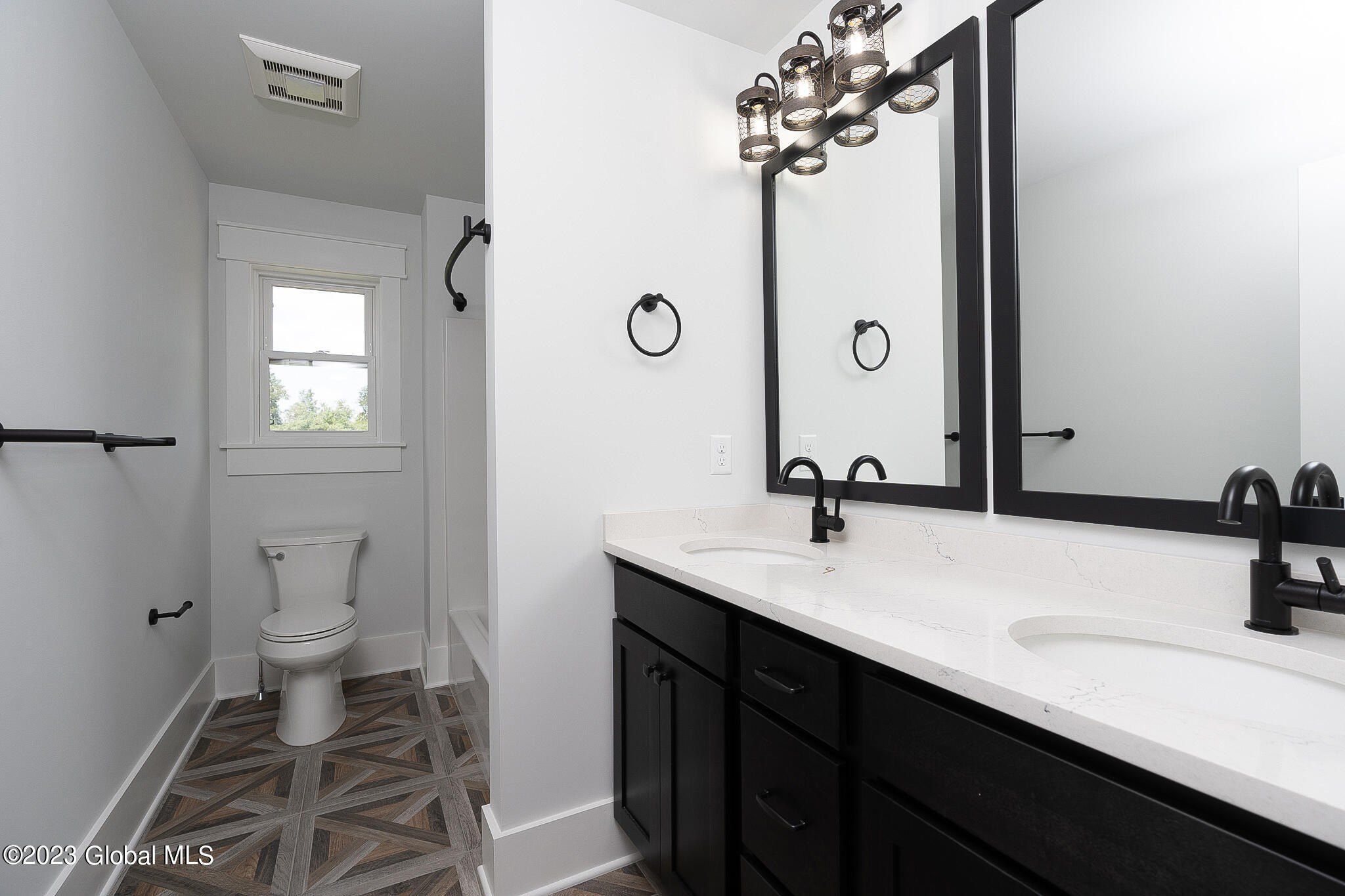 Creek Road. Wynantskill, NY 12198