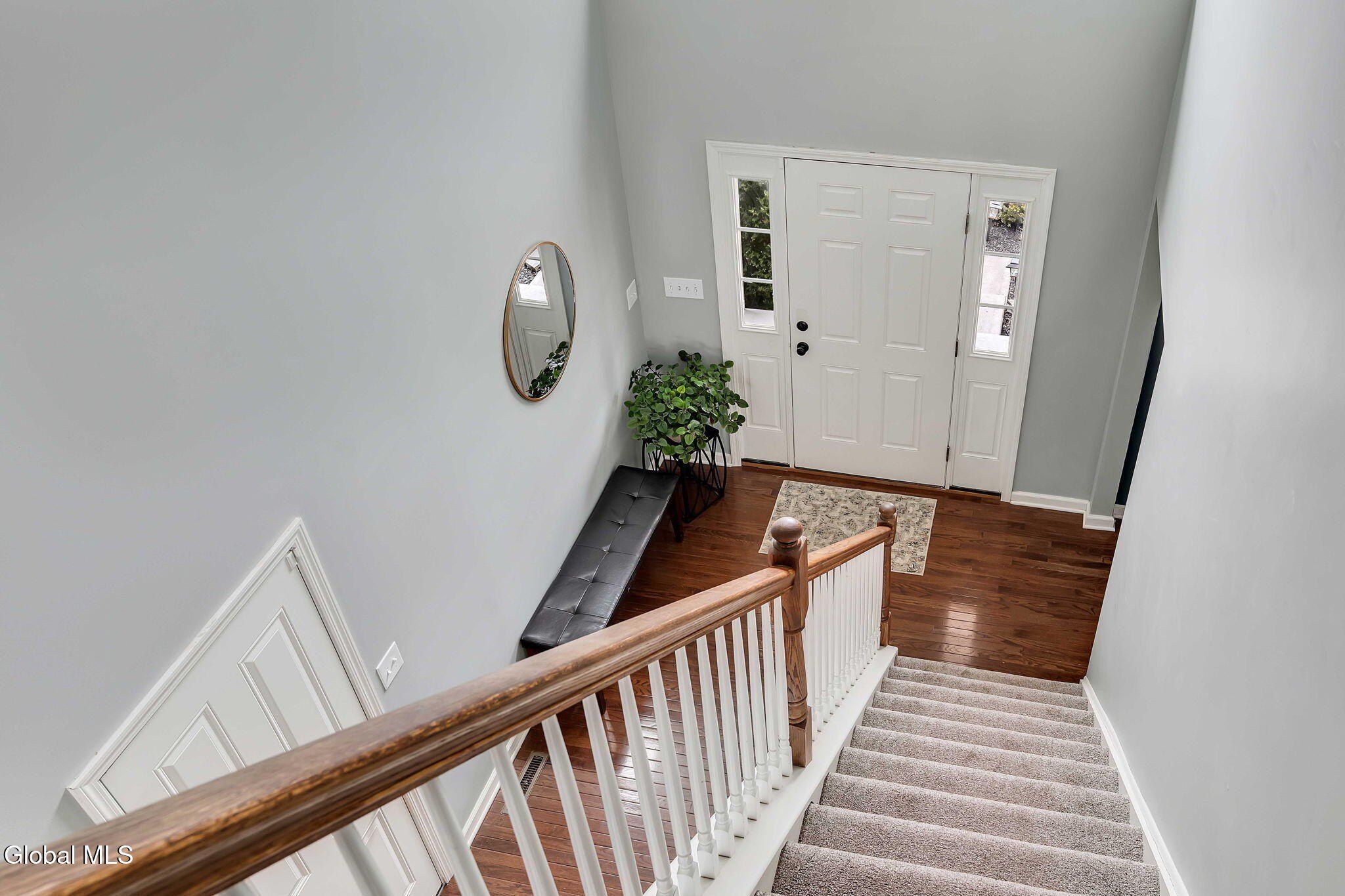 6 Jennifer Drive. Mechanicville, NY 12118