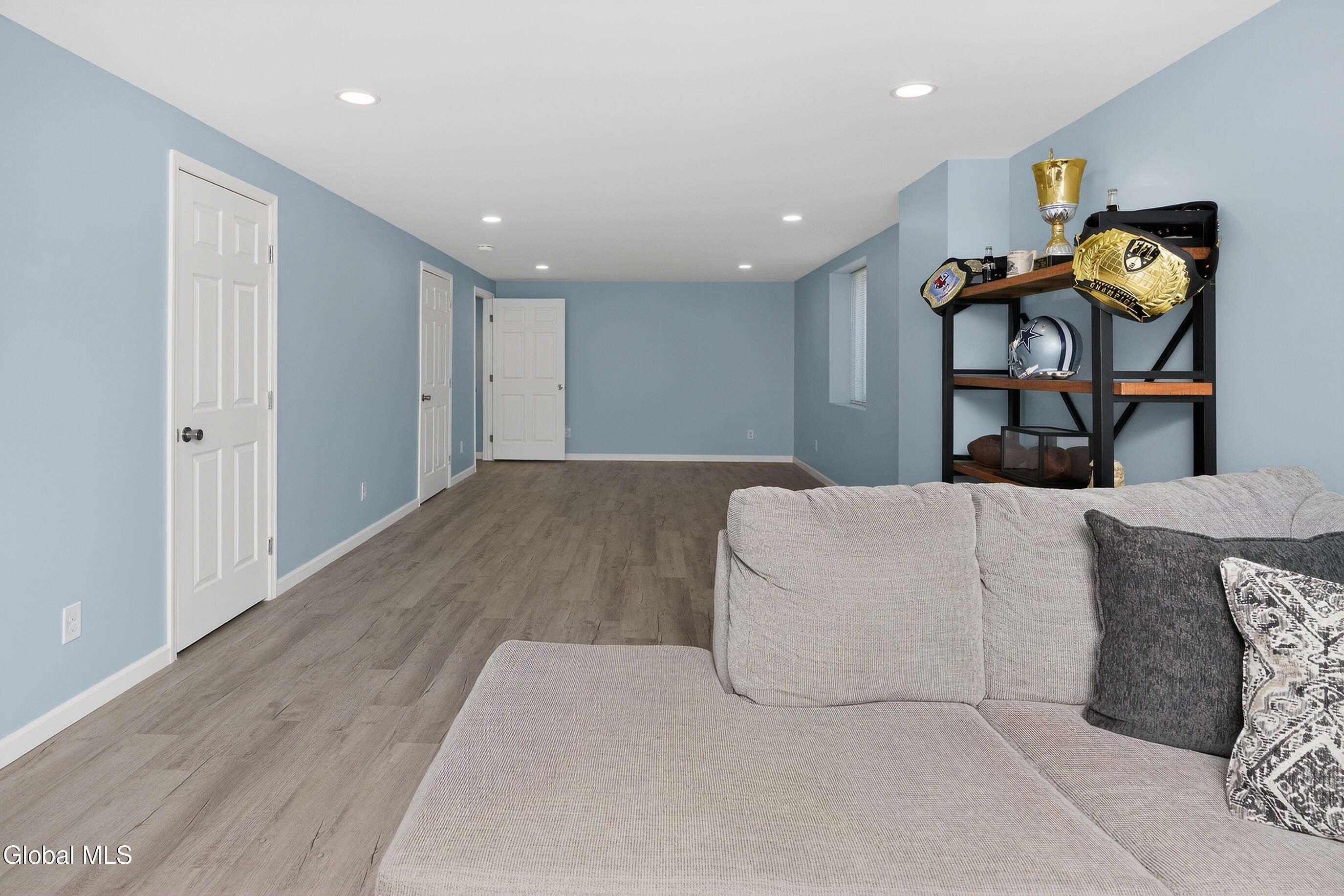 15 Linden Court. Ballston Lake, NY 12019