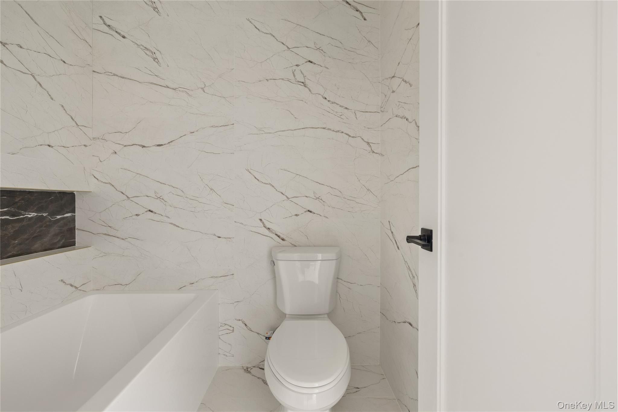 3 Valley Way Unit 320. Spring Valley, NY 10977