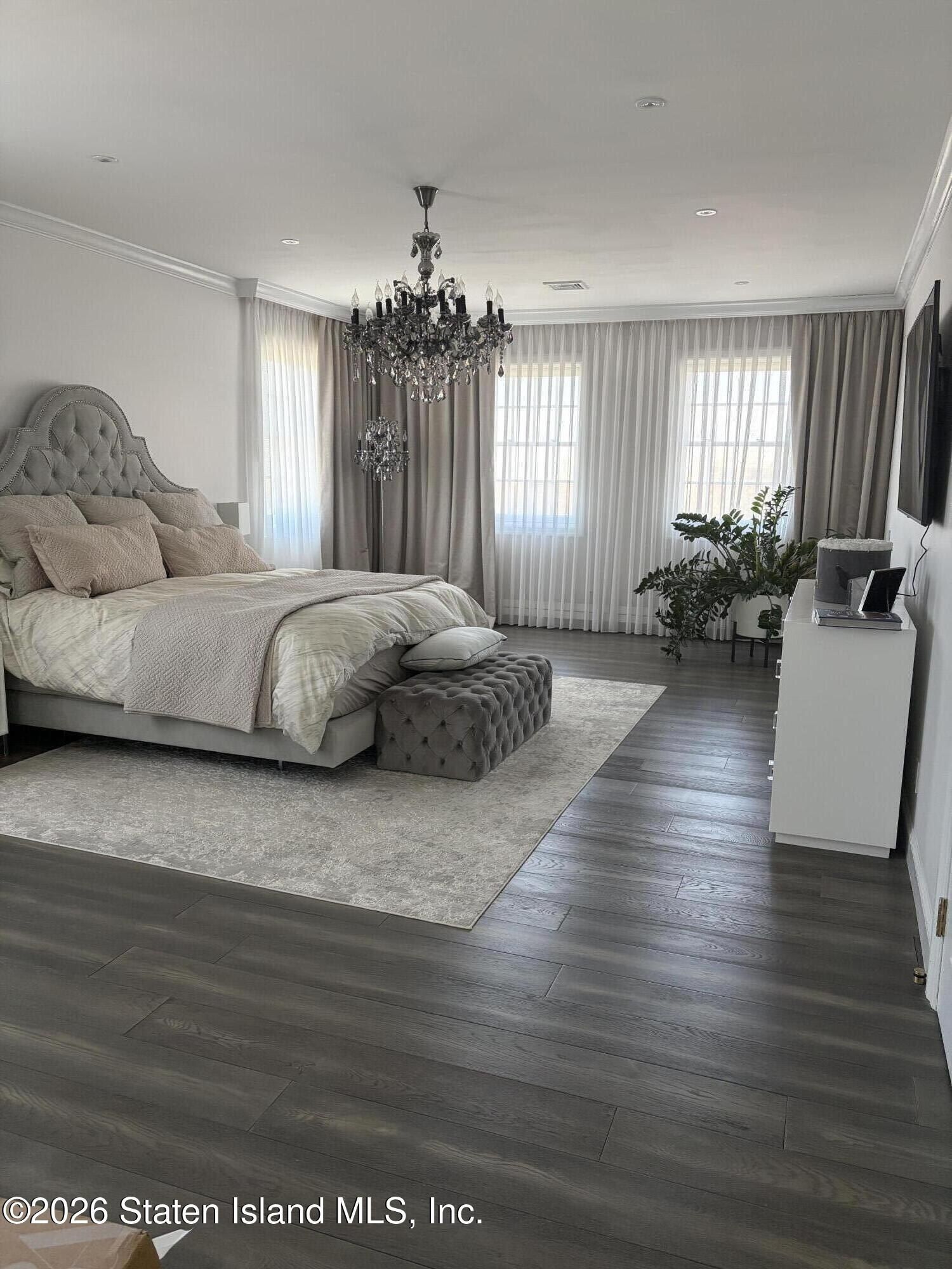 112 Bolivar Street. Staten Island, NY 10314