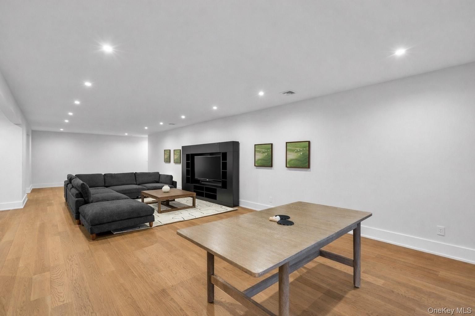 250 Osprey Nest Road. Greenport, NY 11944