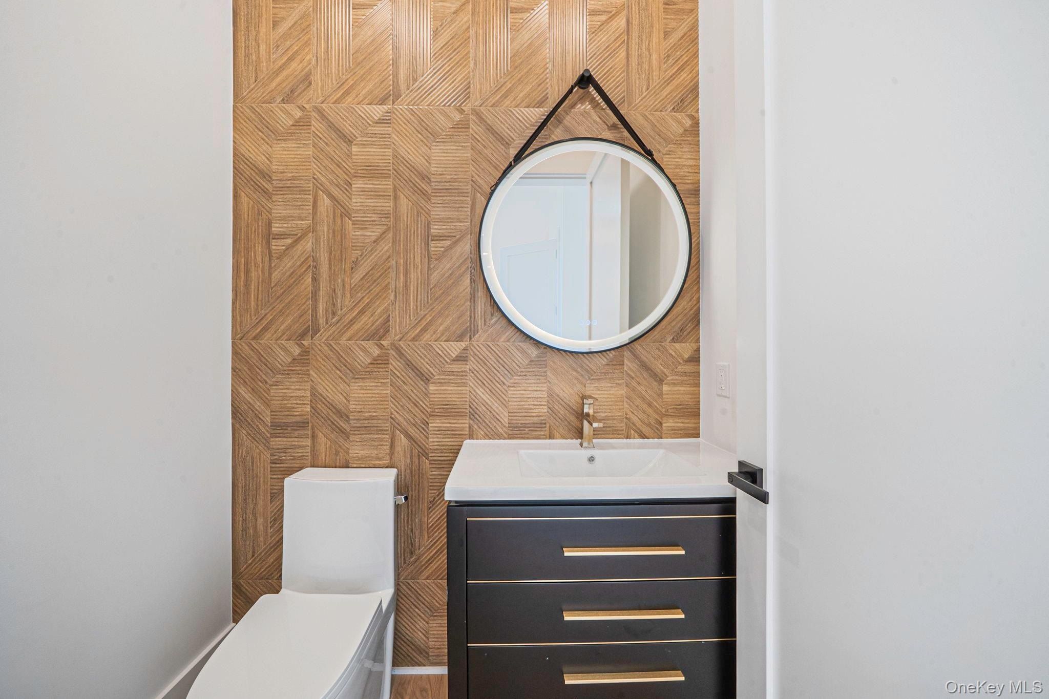 54 Landview Drive. Dix Hills, NY 11746