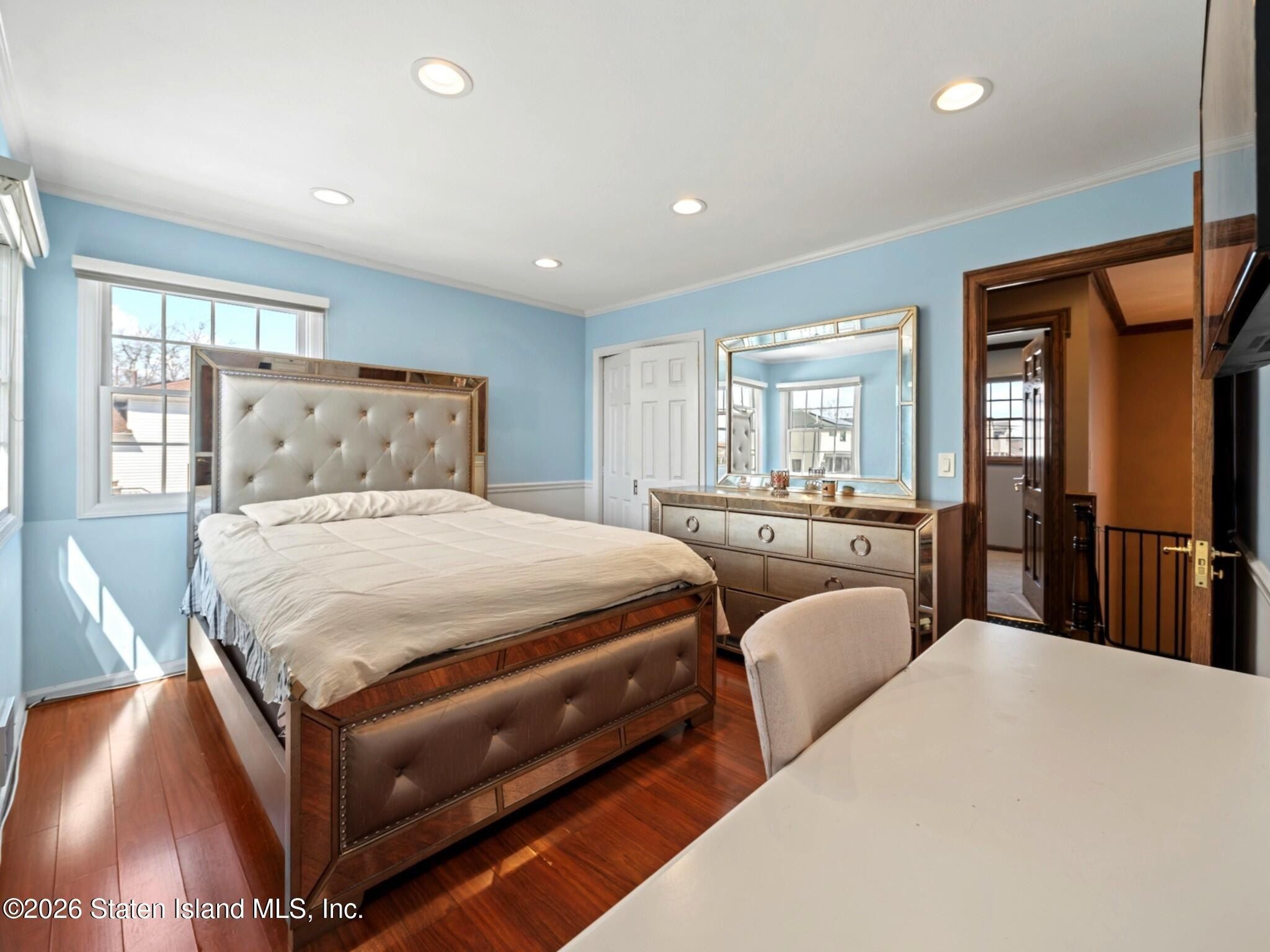 728 Huguenot Avenue. Staten Island, NY 10312