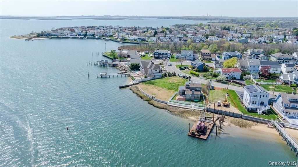 3505 Bay Front Drive. Baldwin, NY 11510