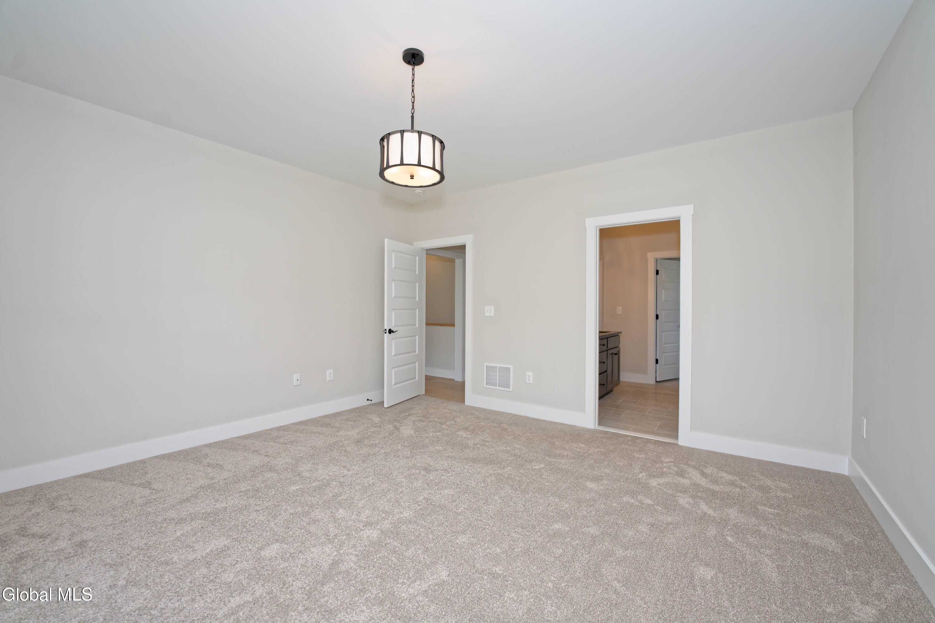 7 Quail Run. Voorheesville, NY 12186