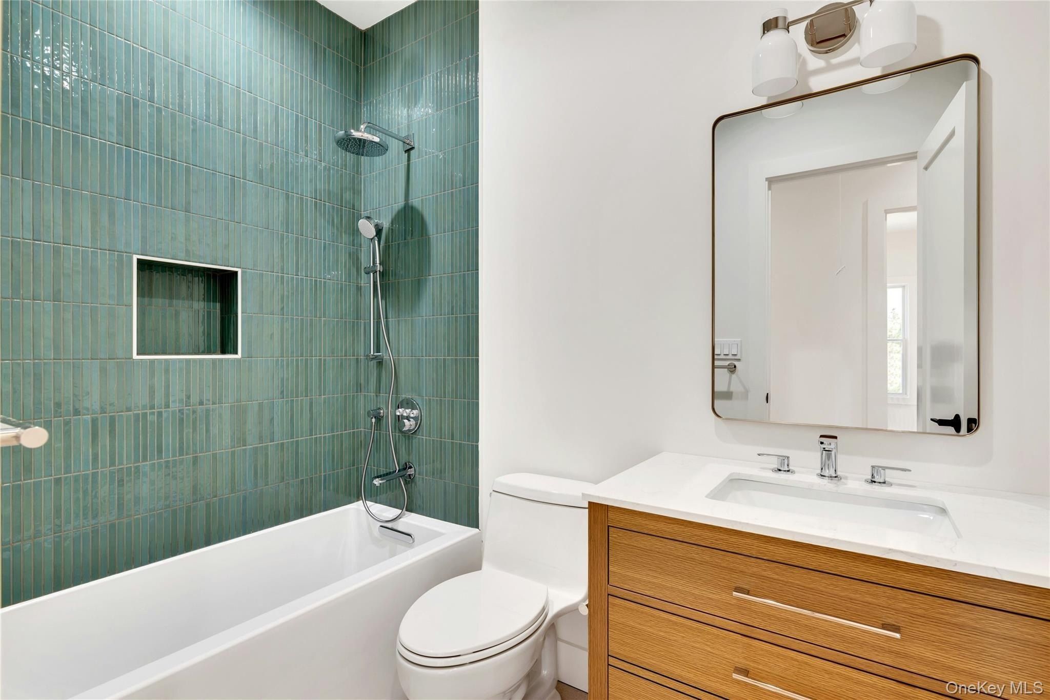 33 Dougs Lane. South Jamesport, NY 11970