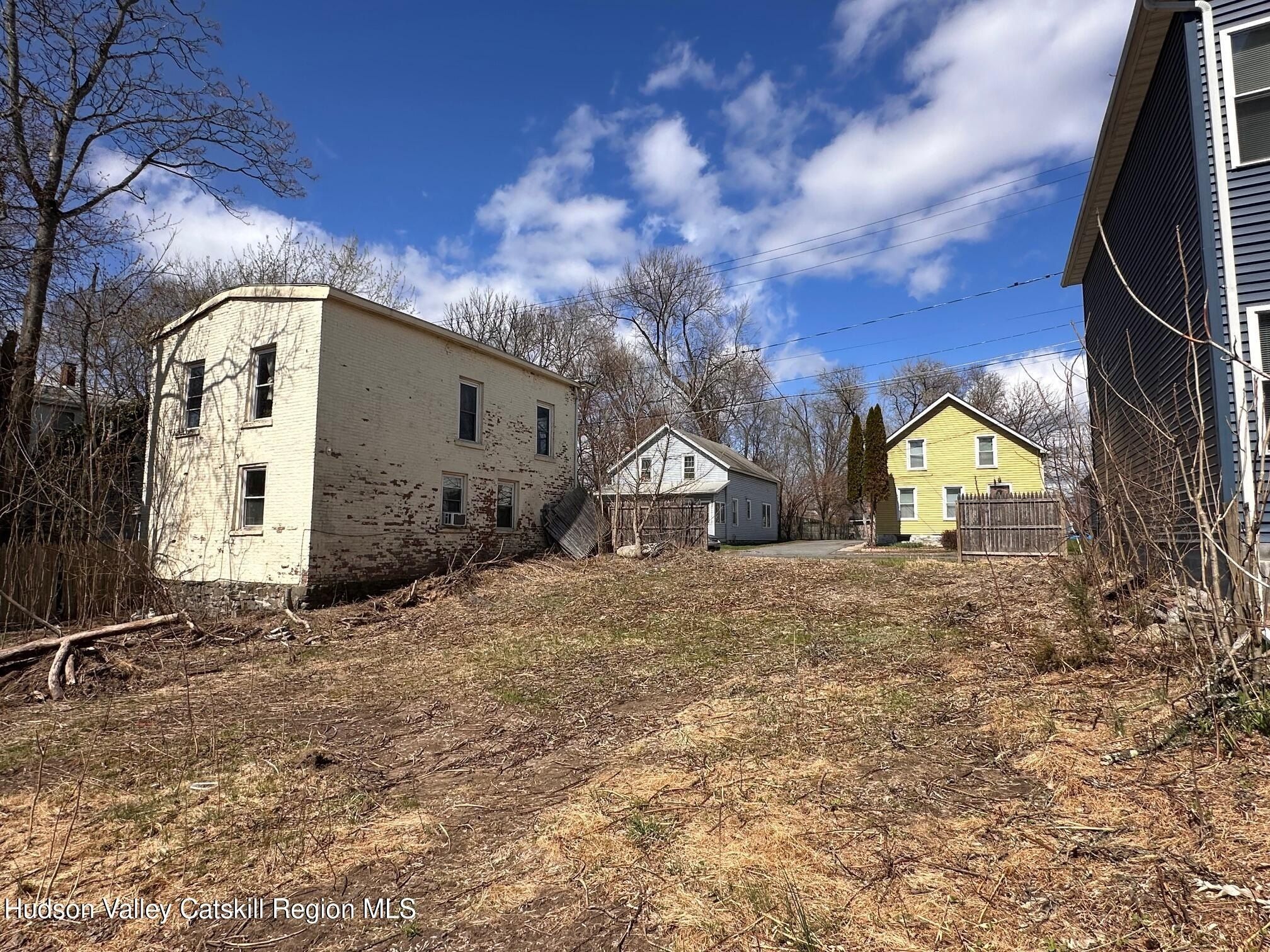 18 Russell Street. Saugerties, NY 12477