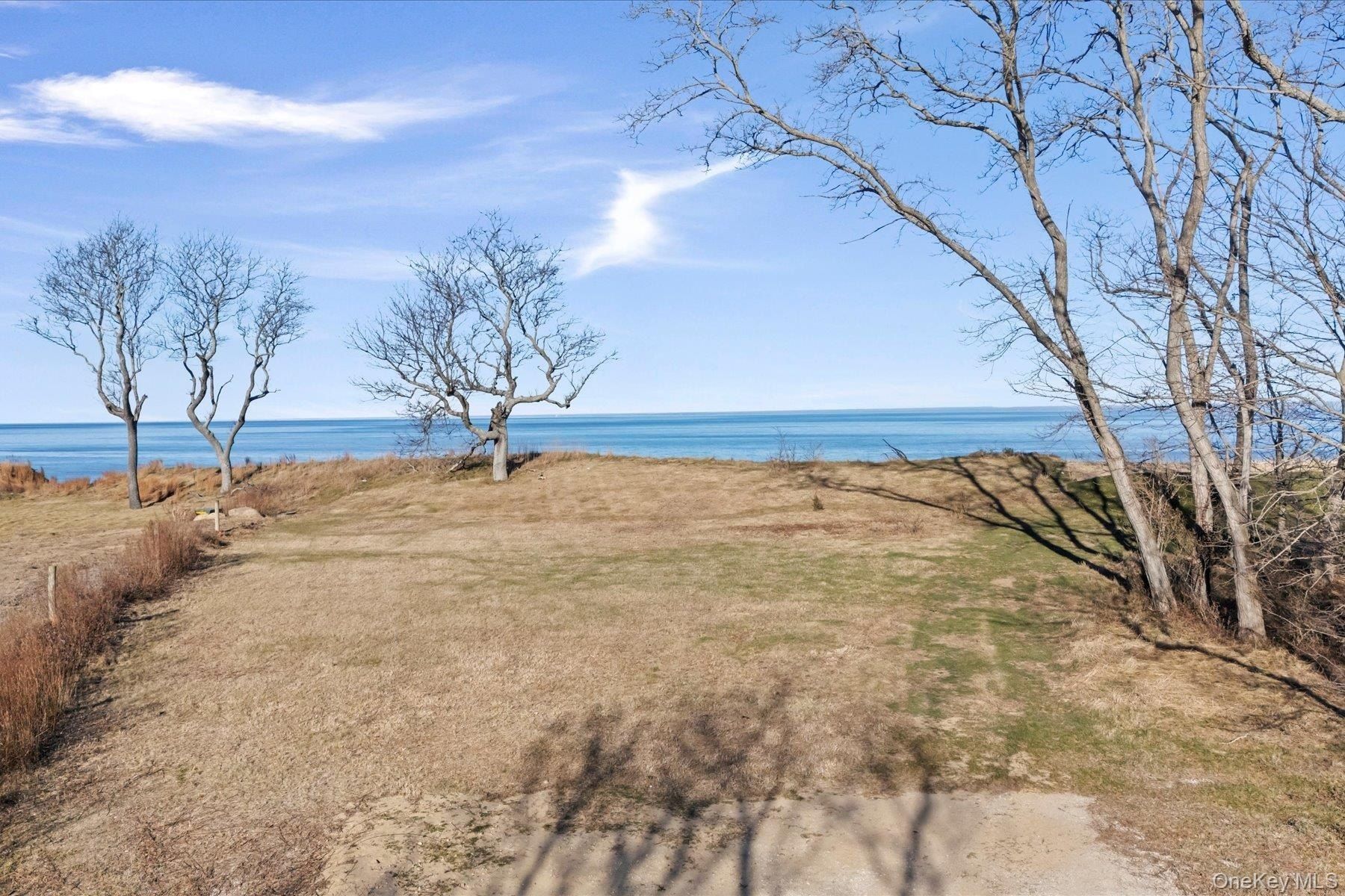 4760 Blue Horizon Bluffs. Peconic, NY 11958