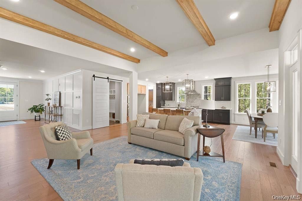 14 Bear Hollow Lane. Hyde Park, NY 12538