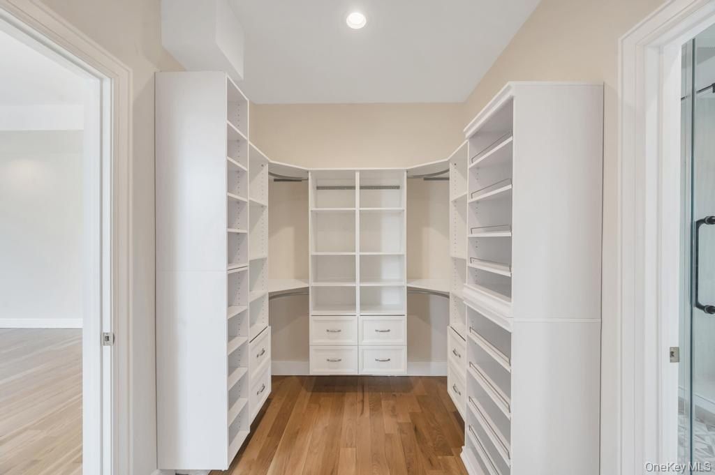 19 Arrow Lane. Hicksville, NY 11801