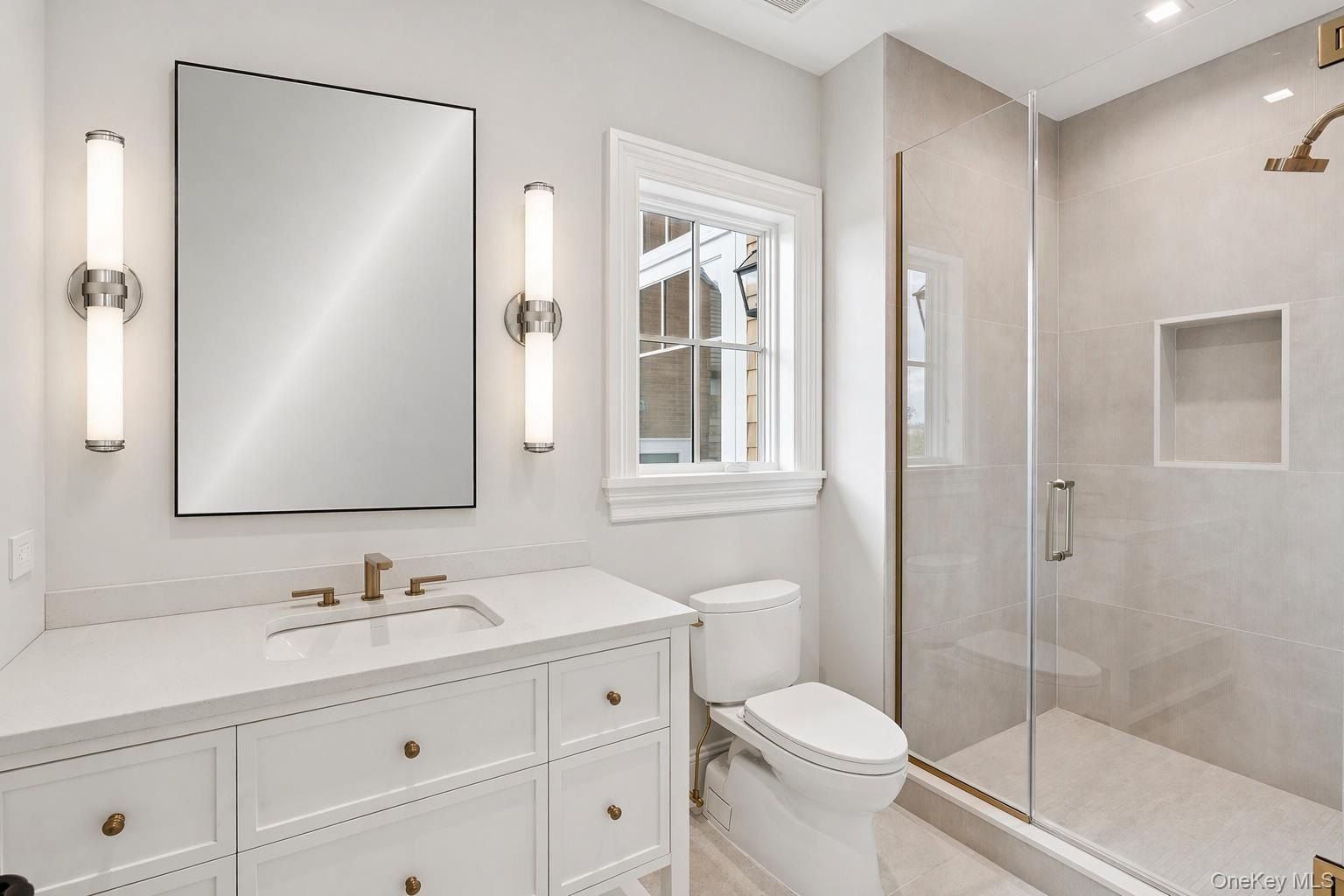 450 Seven Ponds Towd Road. Water Mill, NY 11976